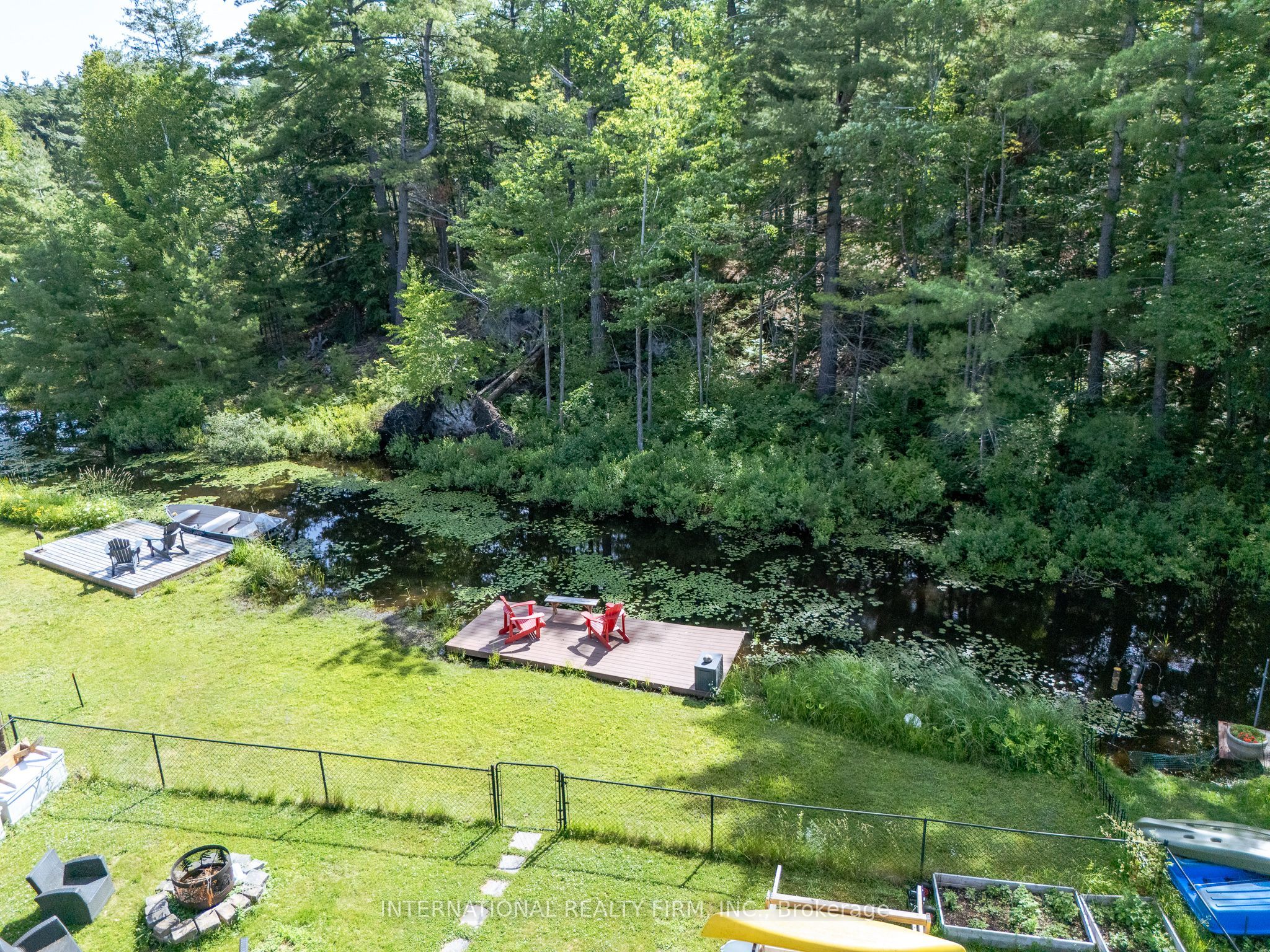 324 Bethune Drive N Property Photo 47
