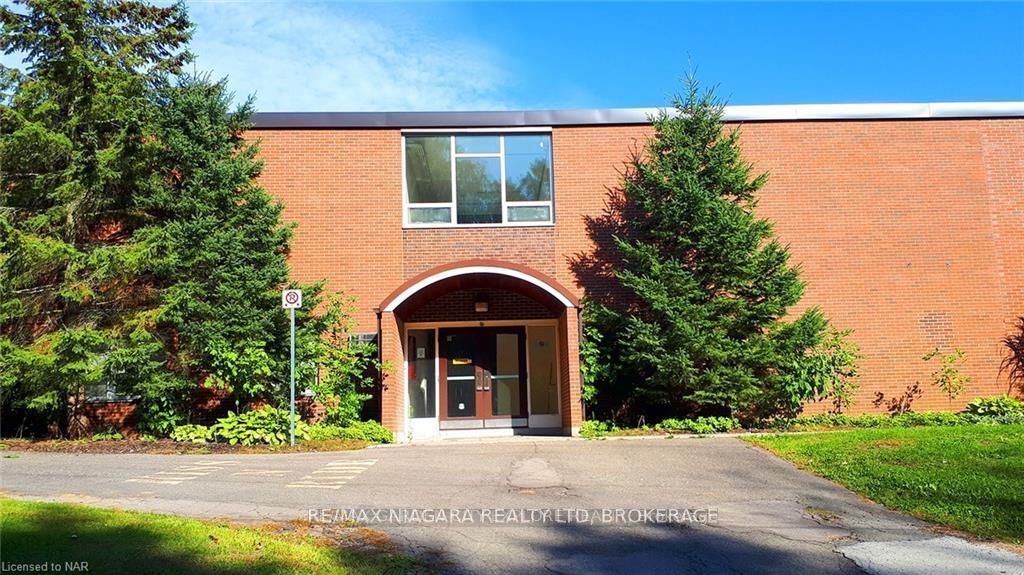 1165 Centre Street Property Photo 2