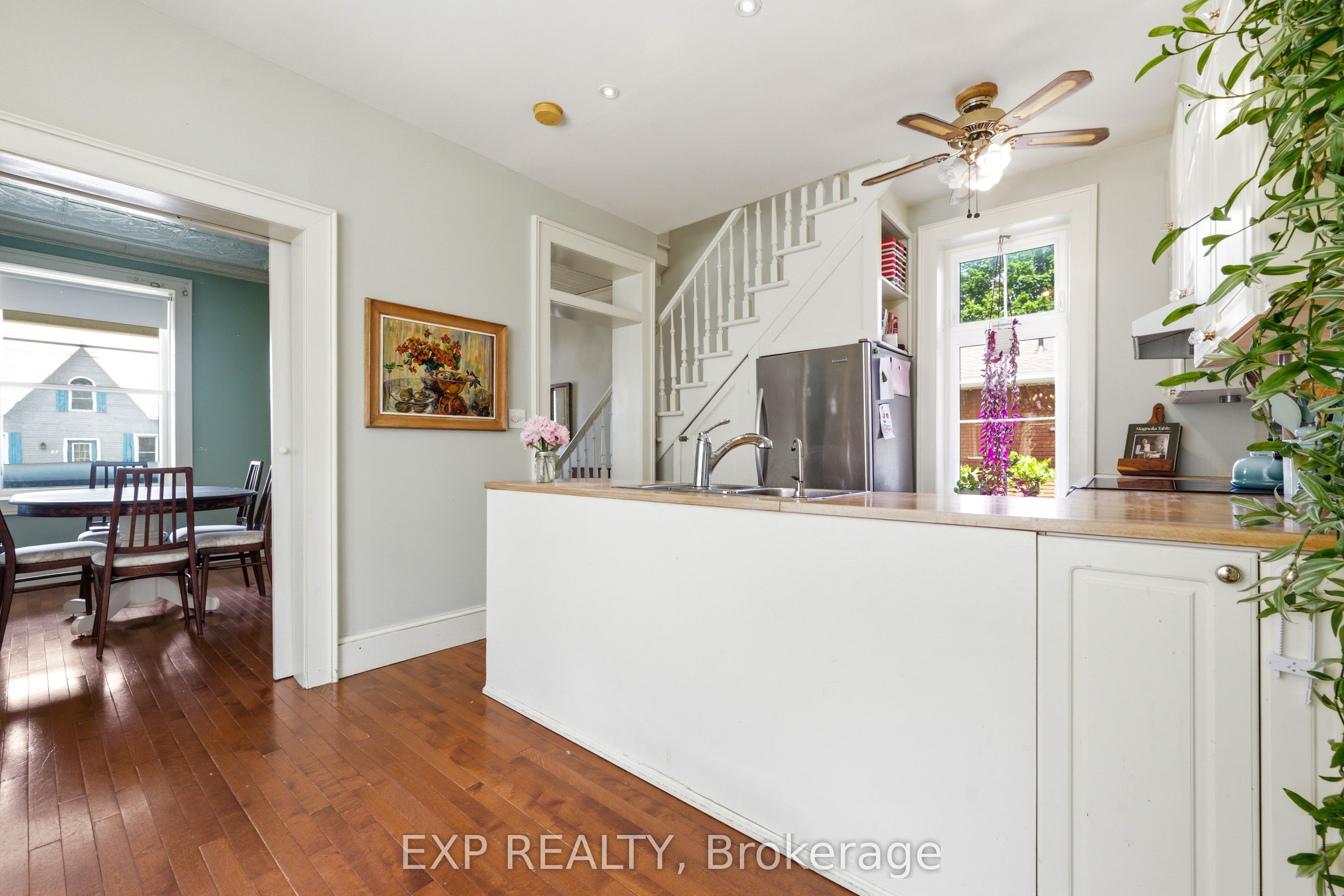 6 Crawford Street Property Photo 12