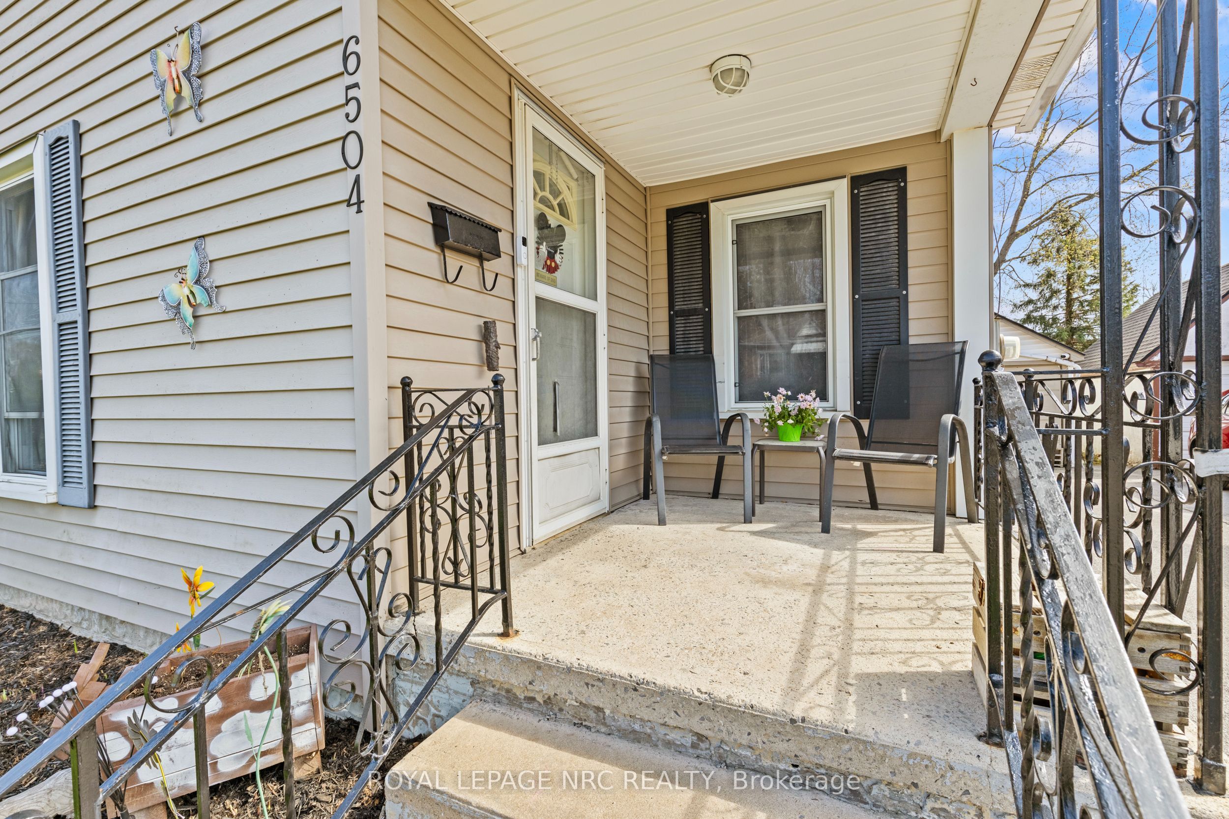 6504 Monroe Street Property Photo 4