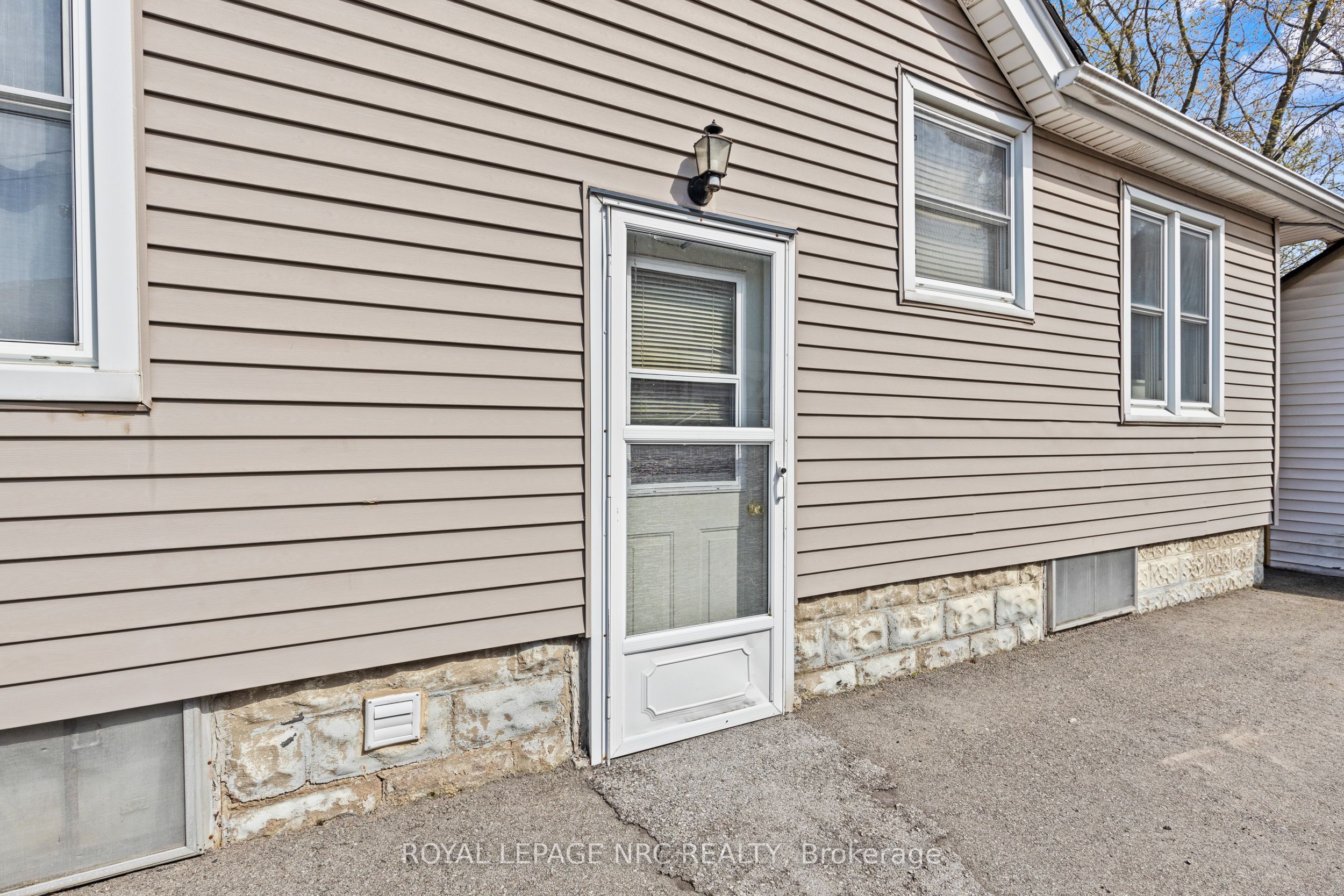 6504 Monroe Street Property Photo 19