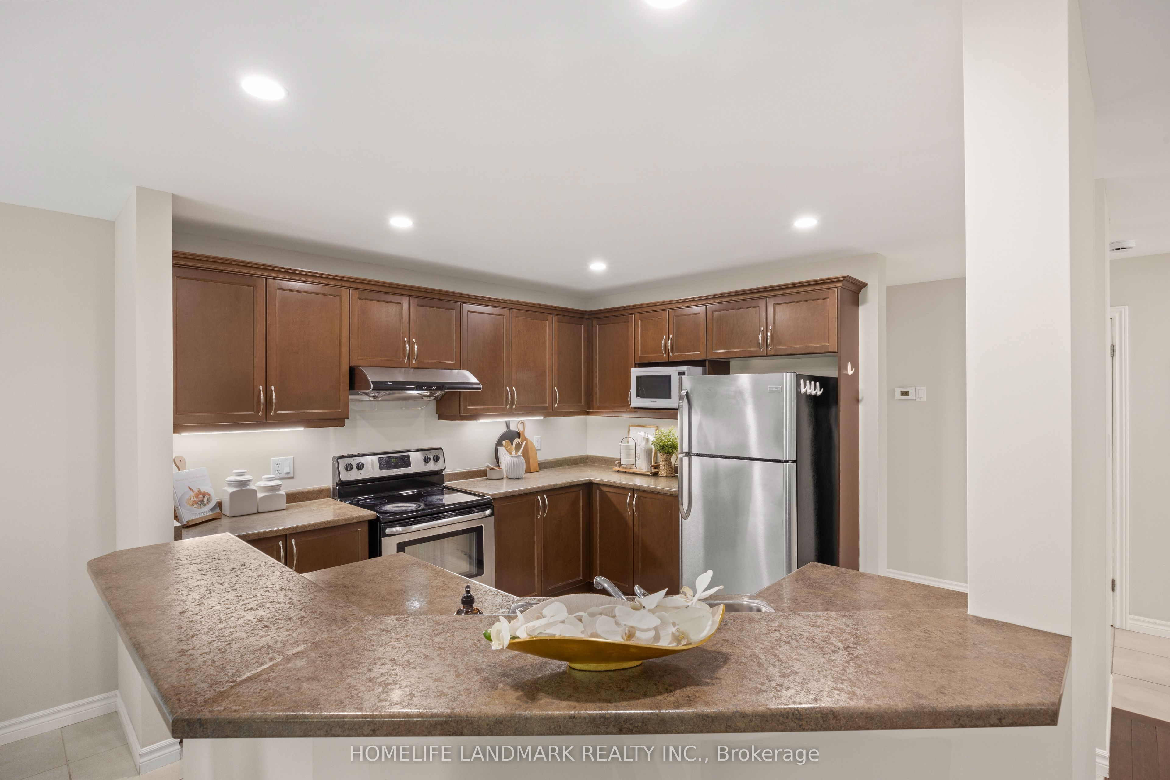 1166 Smither Road Property Photo 11