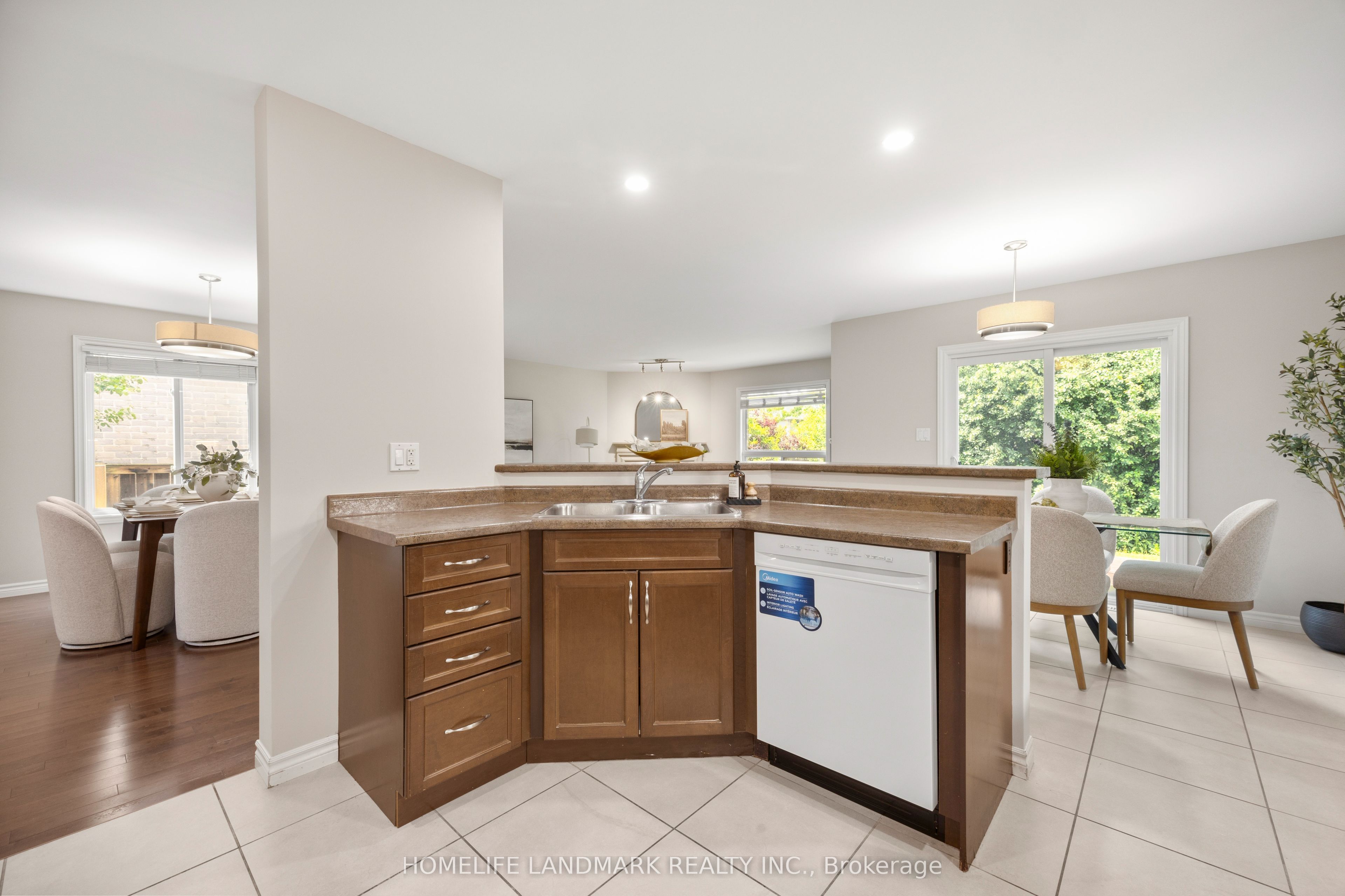 1166 Smither Road Property Photo 15