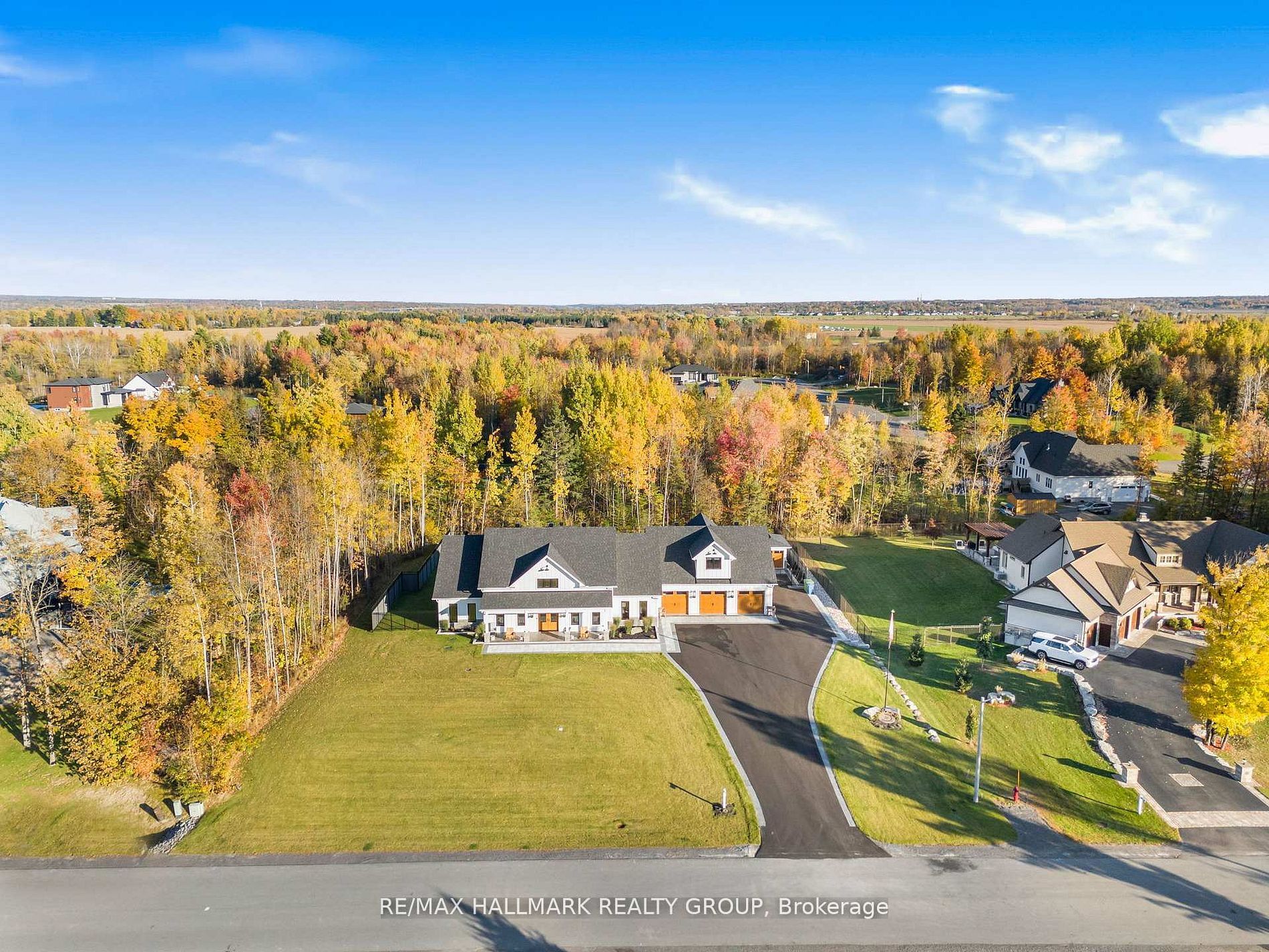 55 De La Seignerie Estates E Property Photo 6