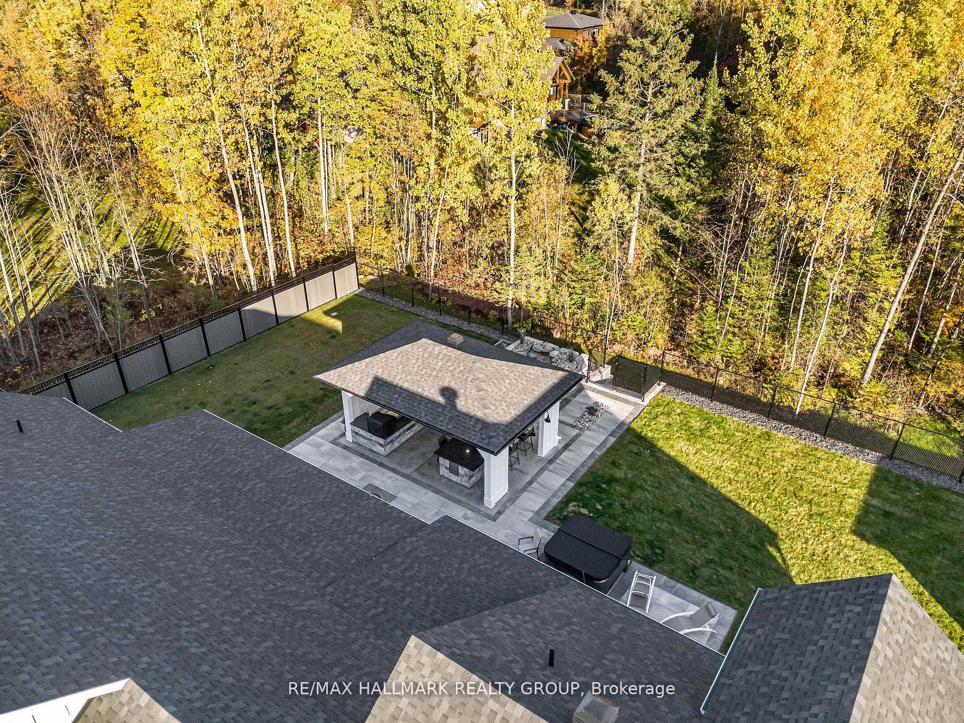 55 De La Seignerie Estates E Property Photo 7