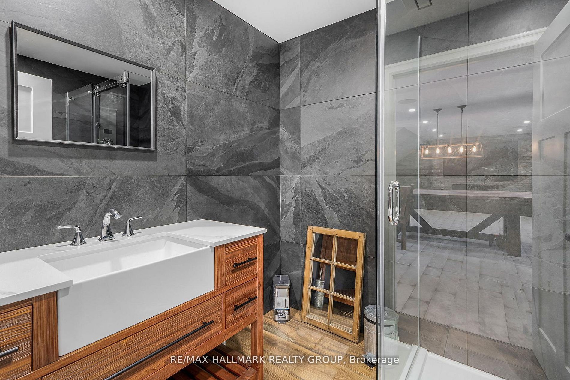 55 De La Seignerie Estates E Property Photo 15