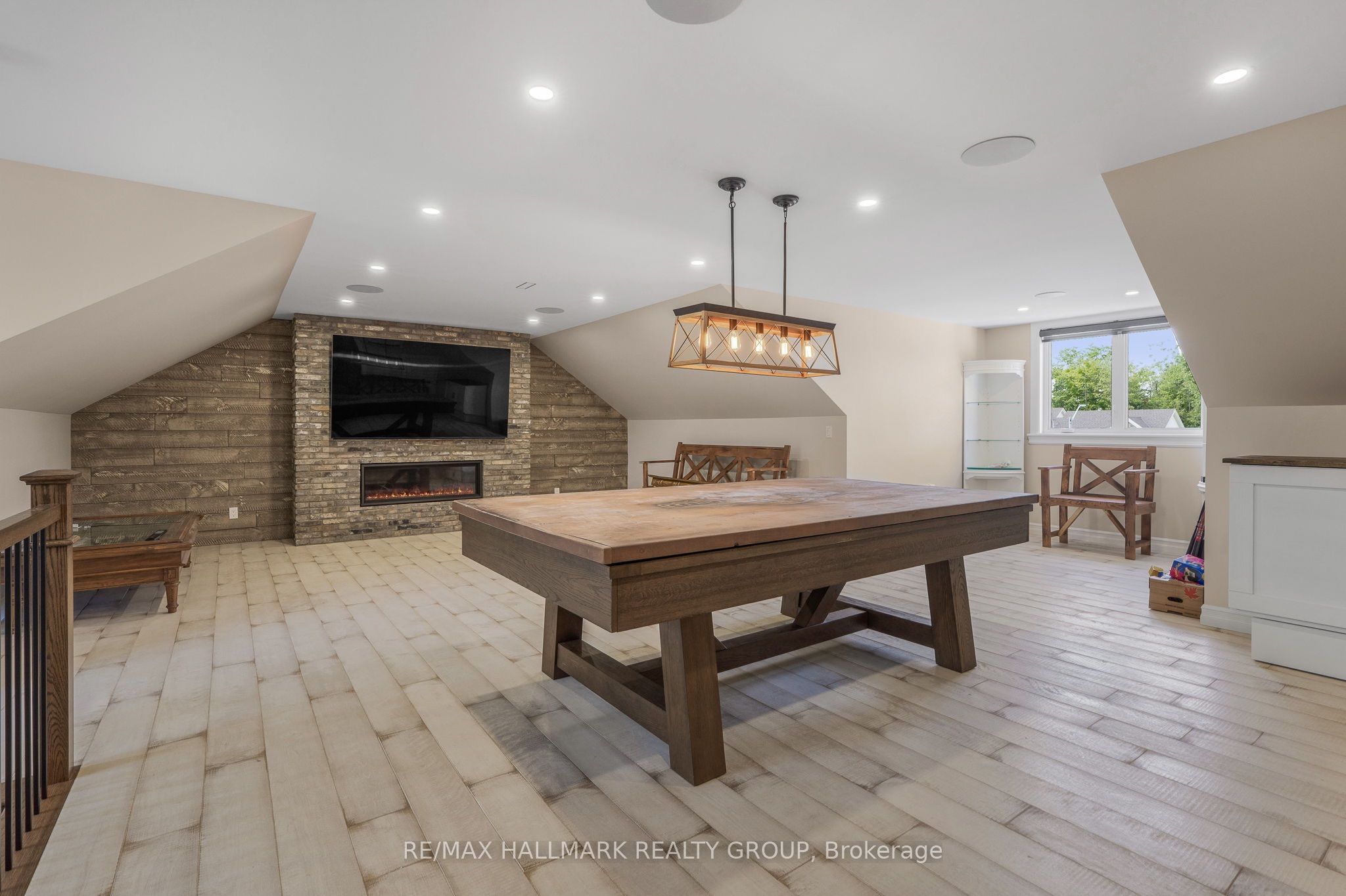55 De La Seignerie Estates E Property Photo 42
