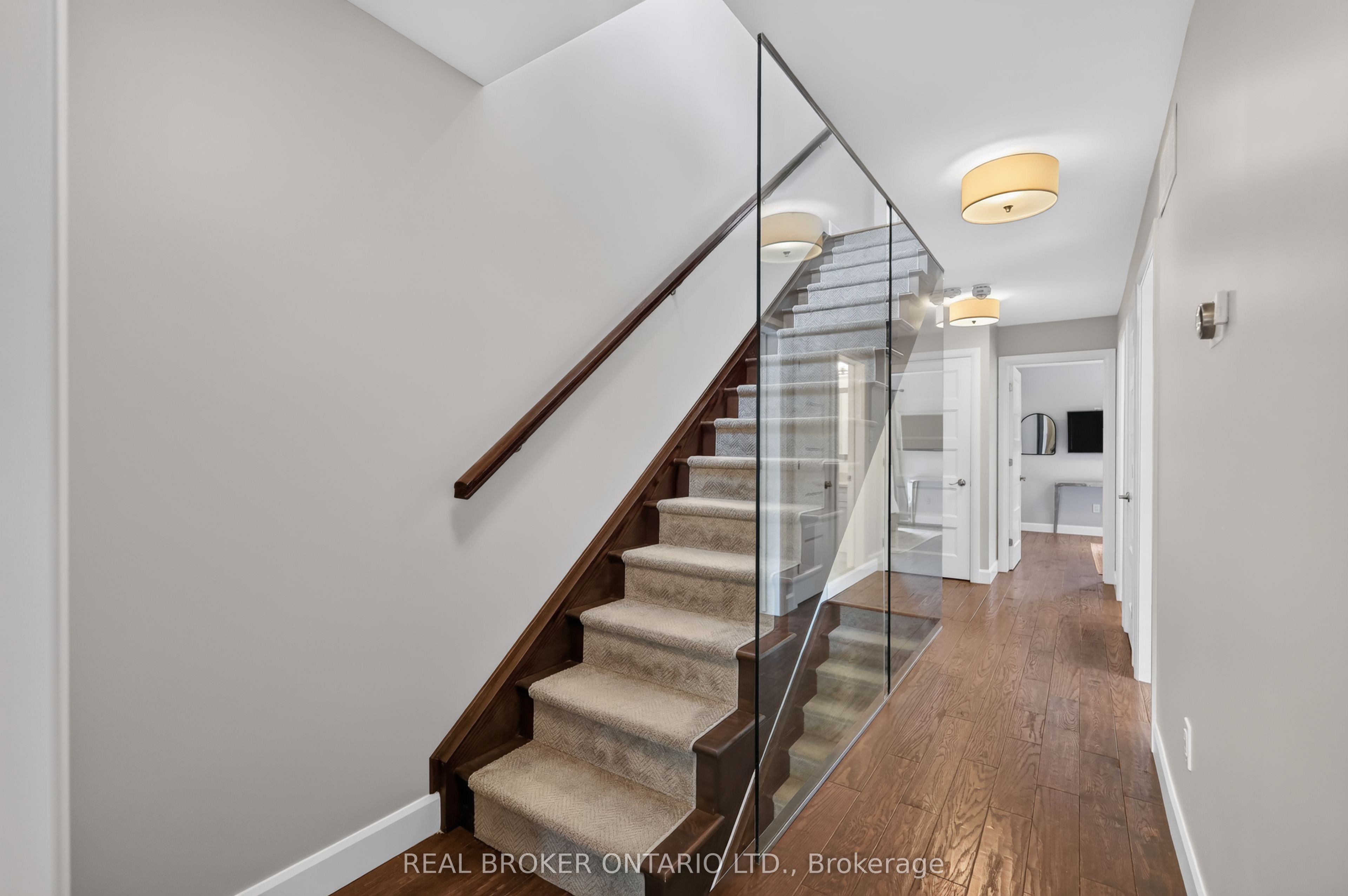 343 Riverdale Avenue Property Photo 21