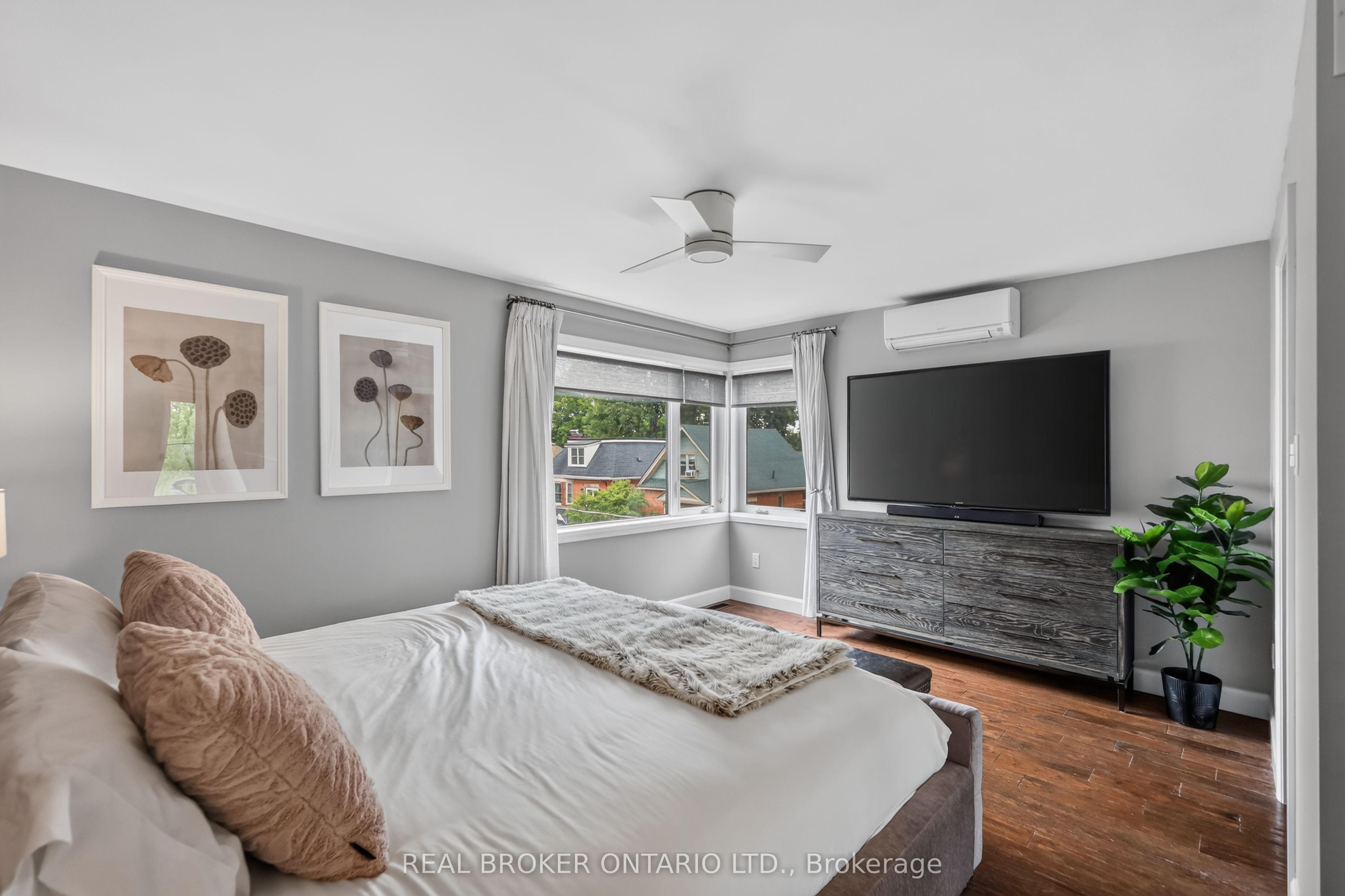 343 Riverdale Avenue Property Photo 23