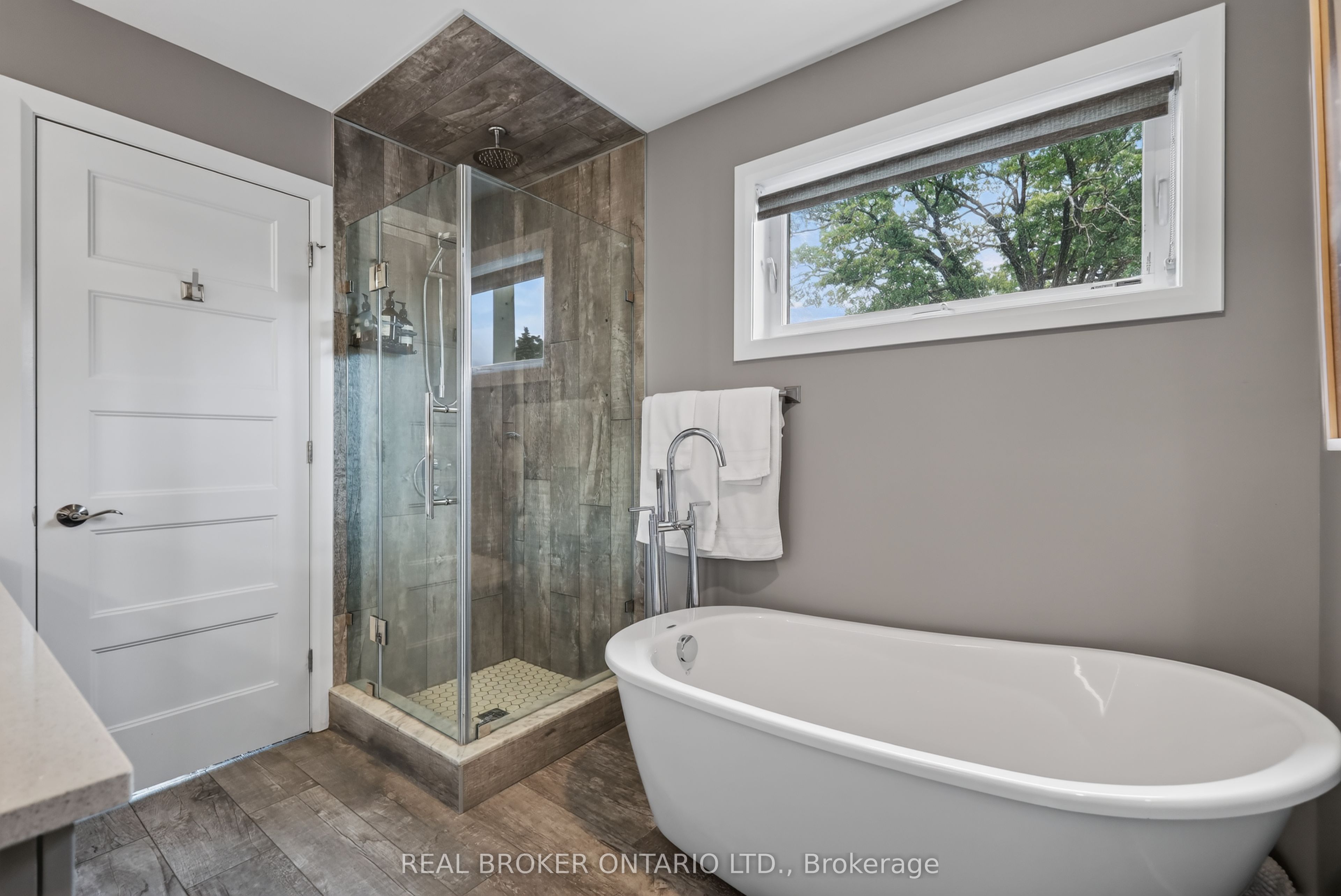 343 Riverdale Avenue Property Photo 27