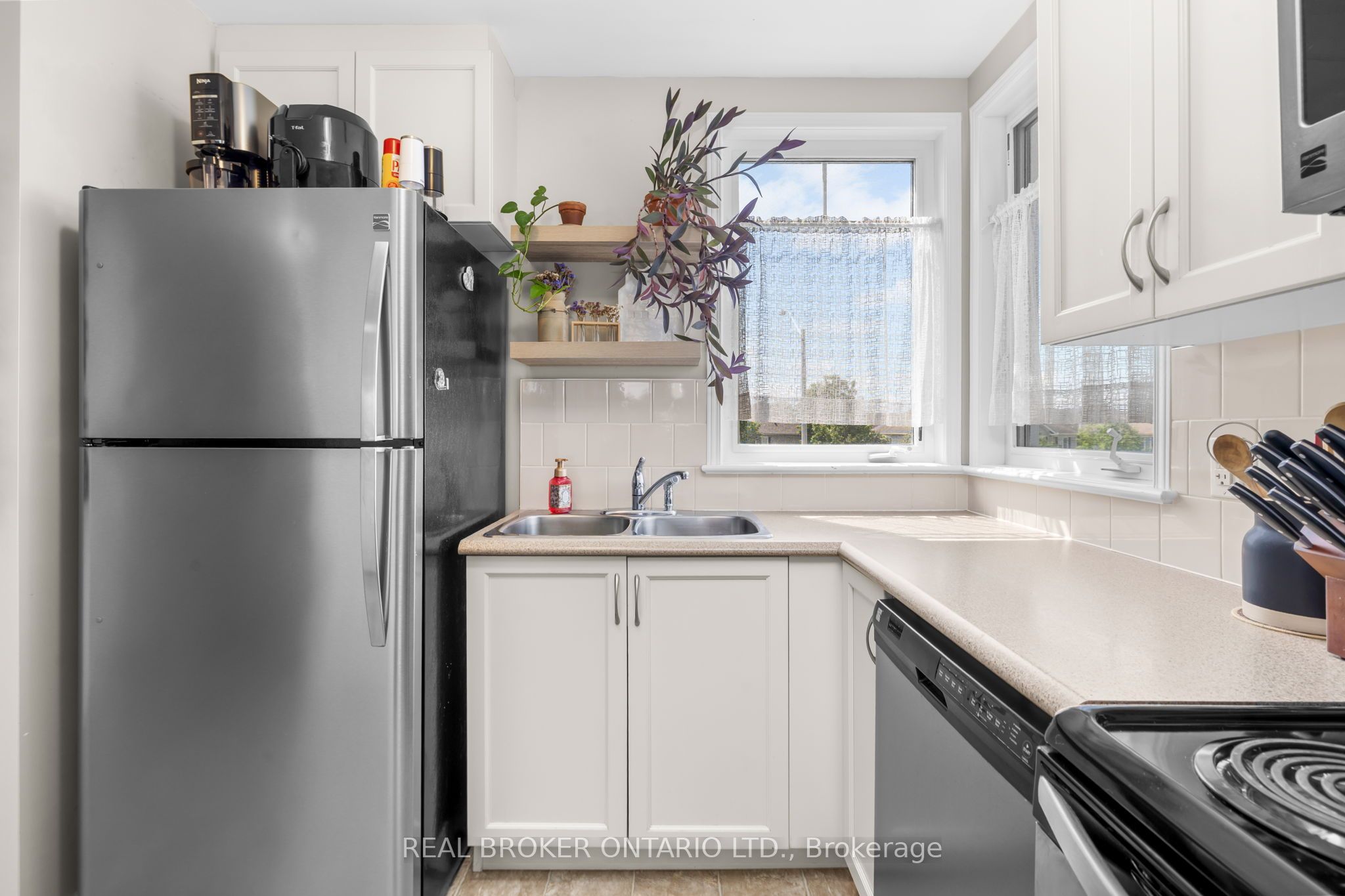 3415 Cambrian Road Property Photo 15