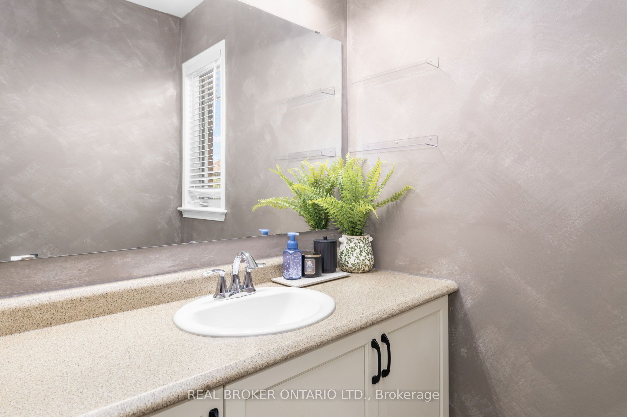 3415 Cambrian Road Property Photo 25