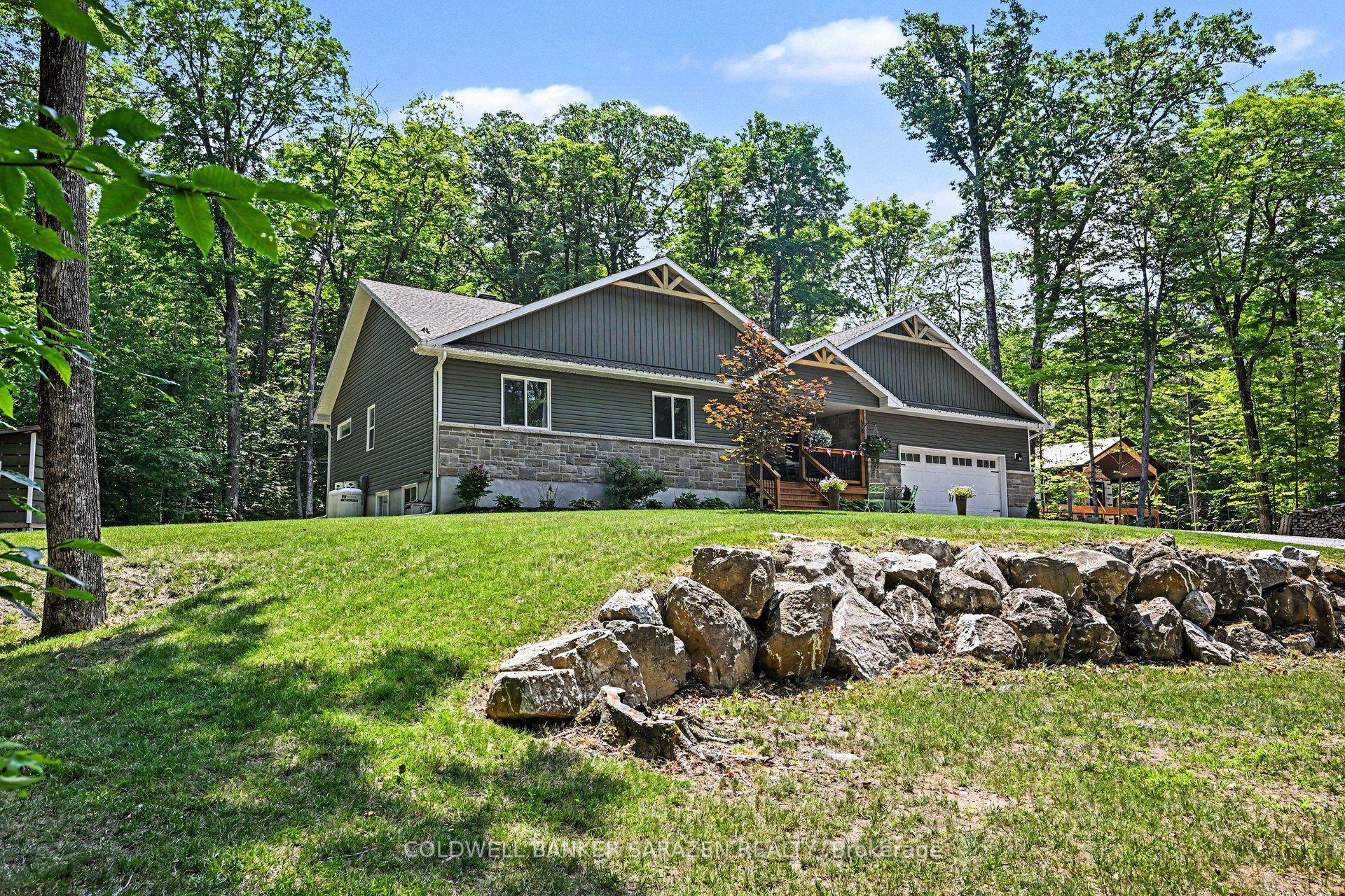 78 Deerfield Drive Property Photo 4