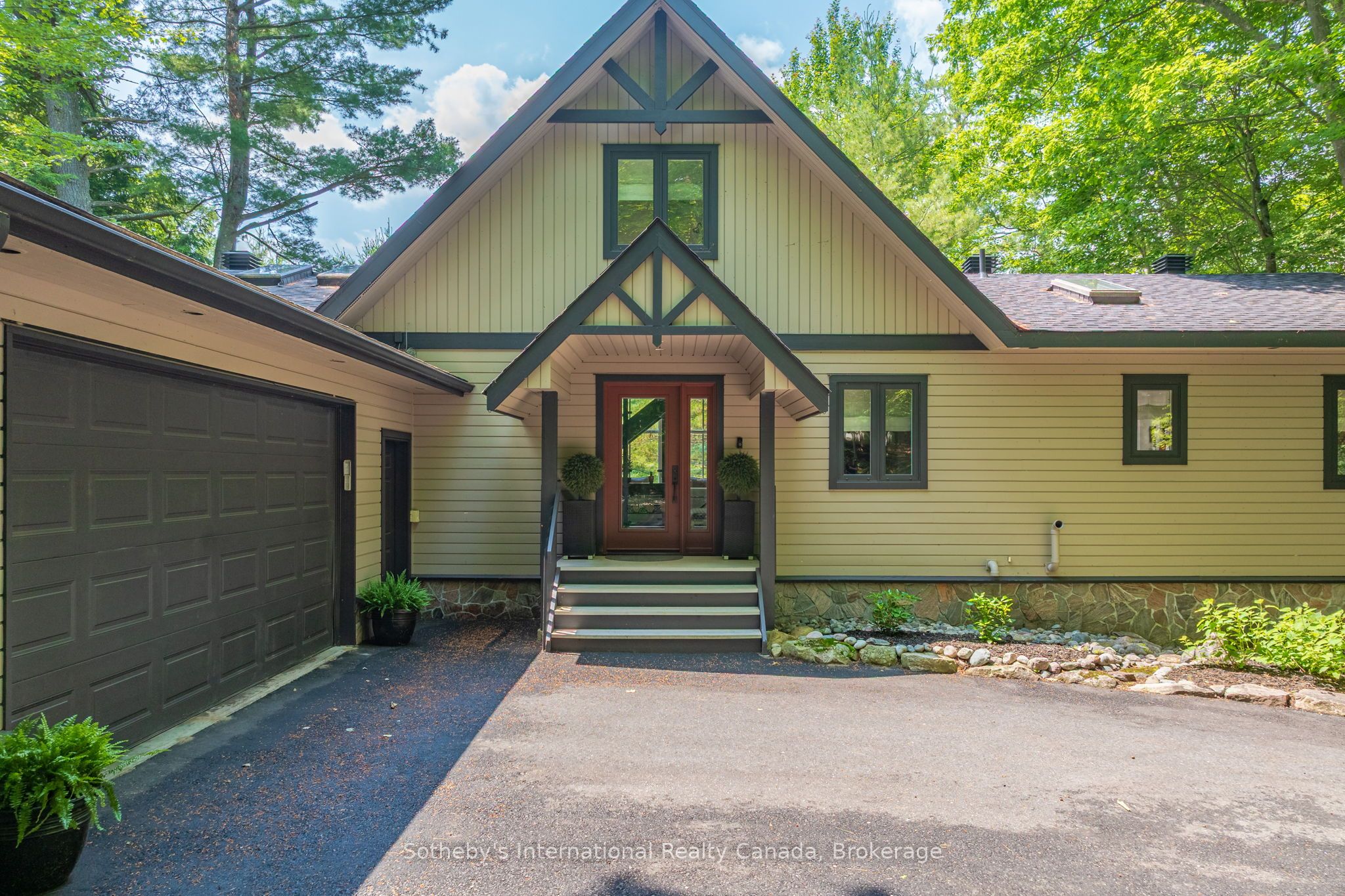 41 Estate Drive Property Photo 16