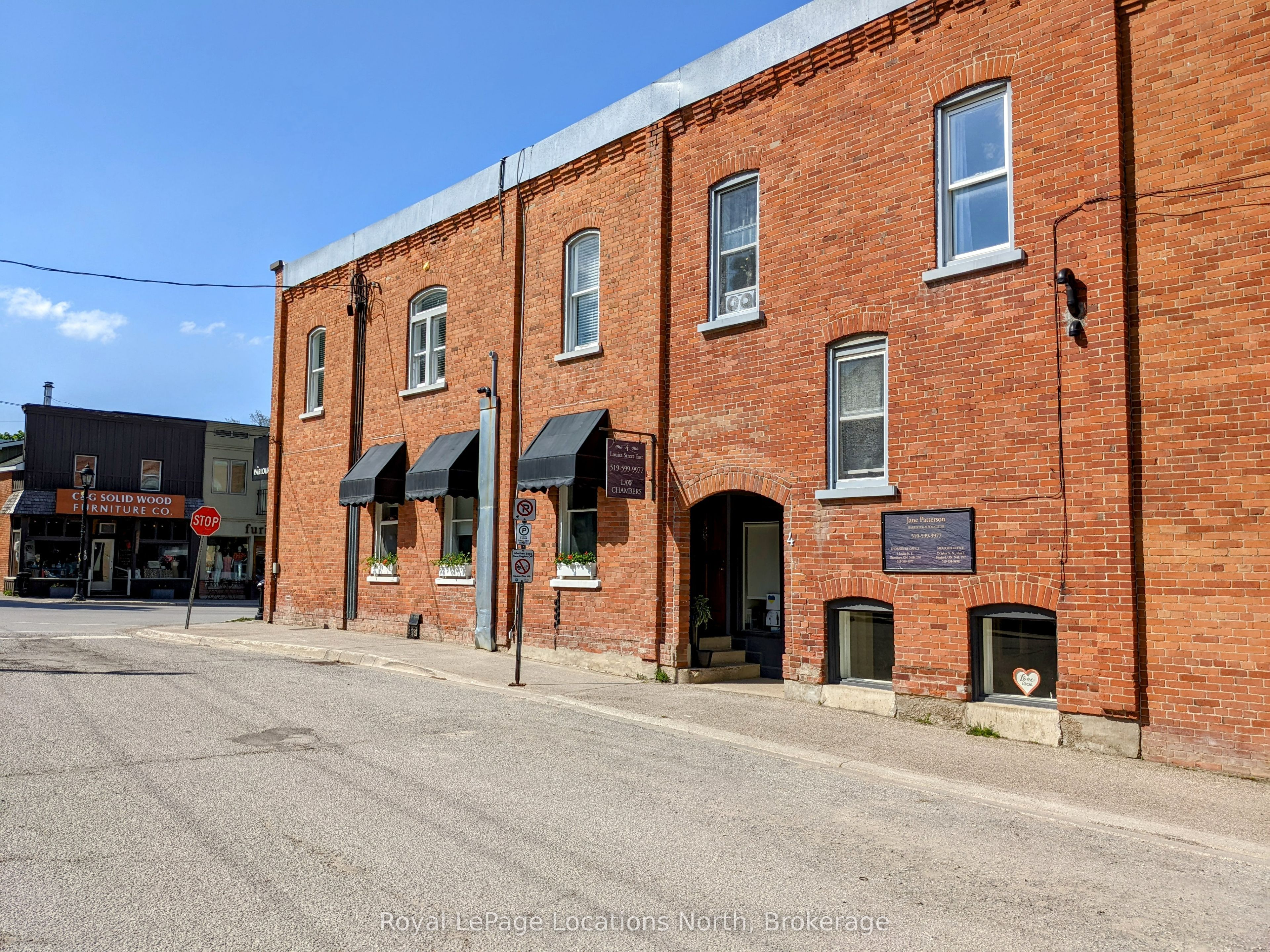 4 Louisa St Street E Property Photo 1