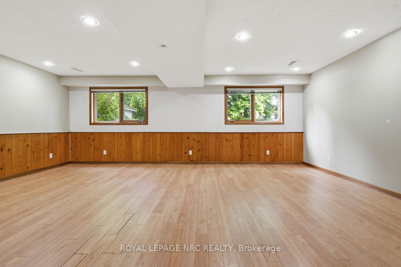 12 Harvest Oak Drive Property Photo 19