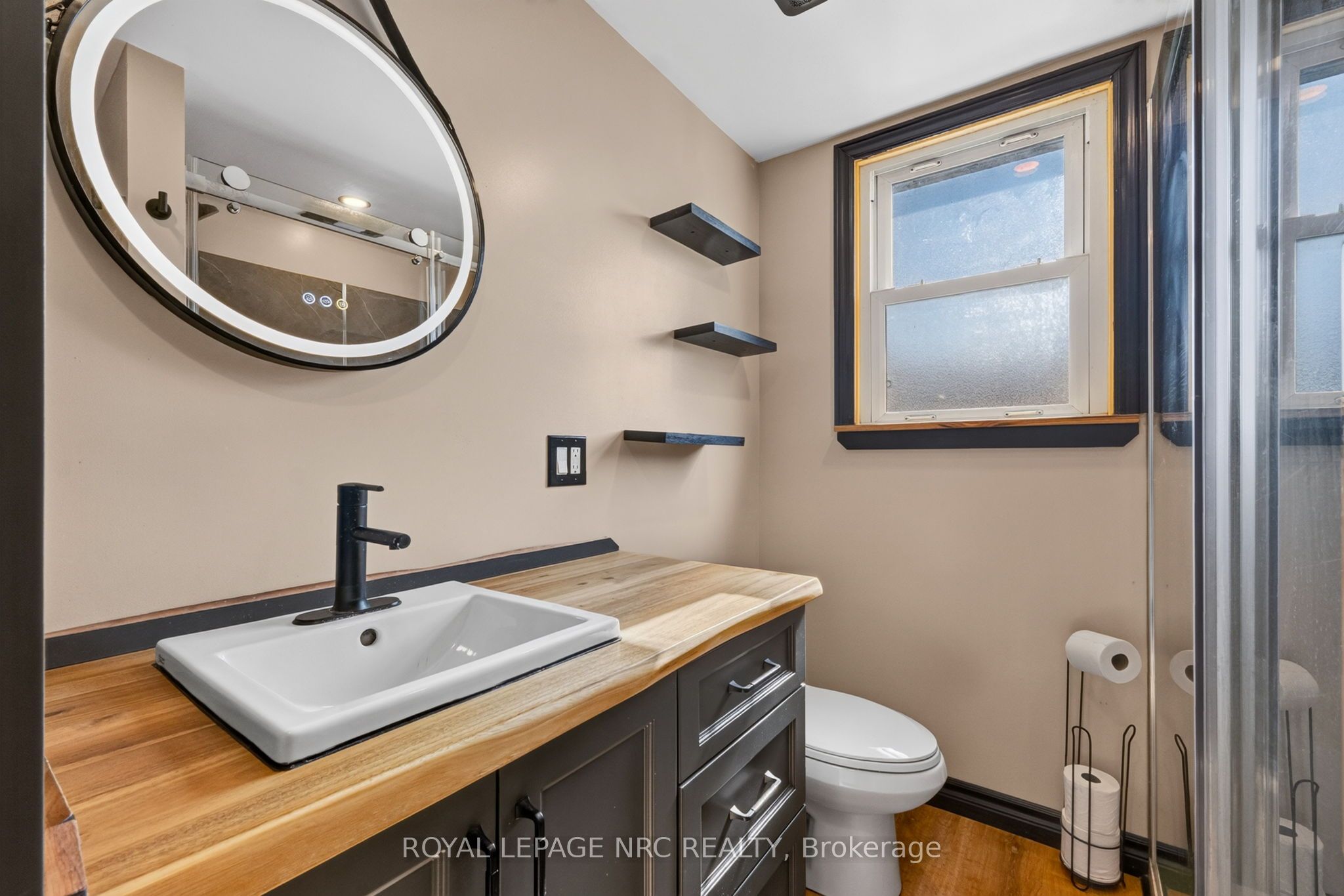 239 Phipps Street Property Photo 26