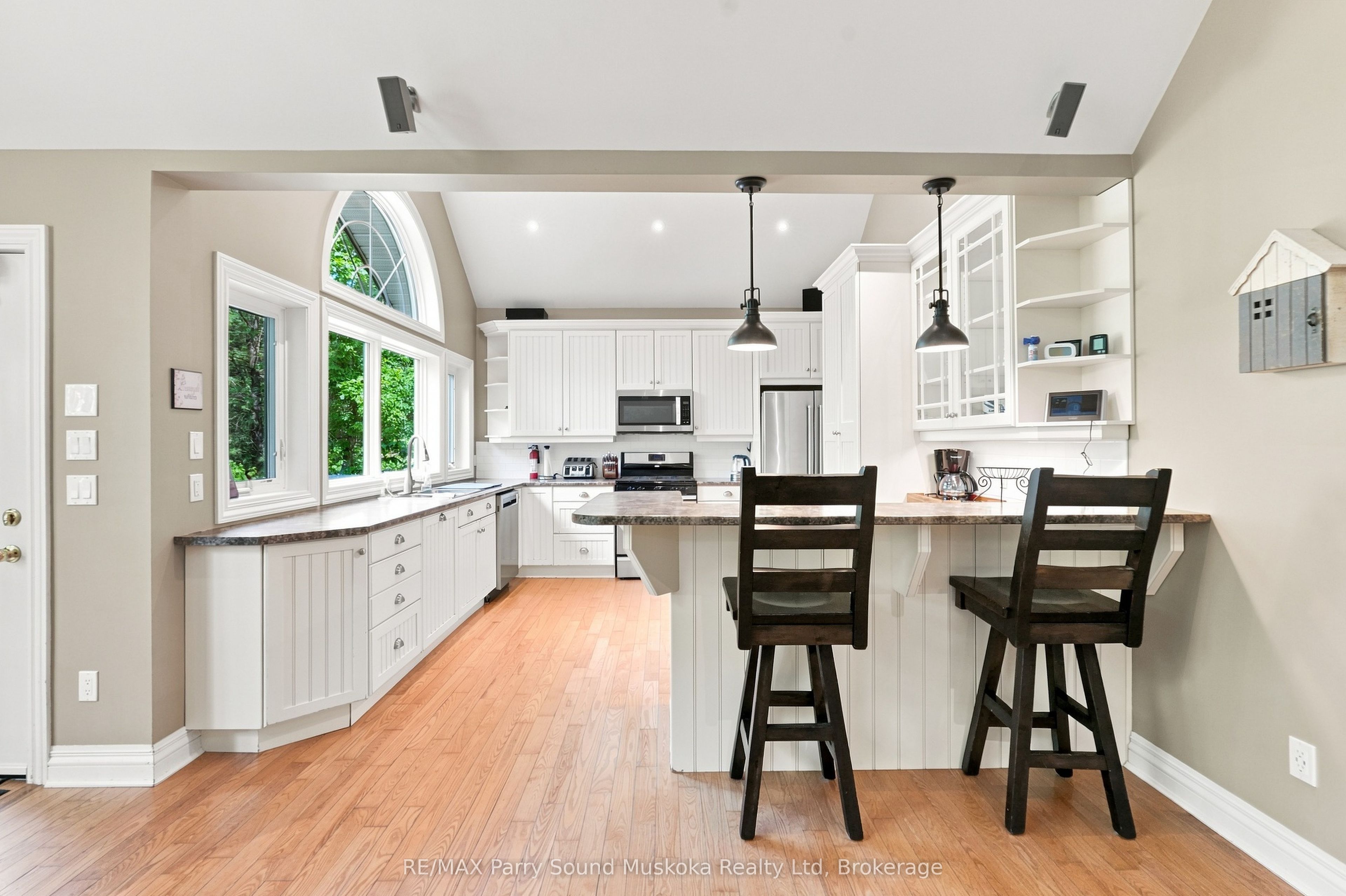 9 Desmasdons Road Property Photo 4