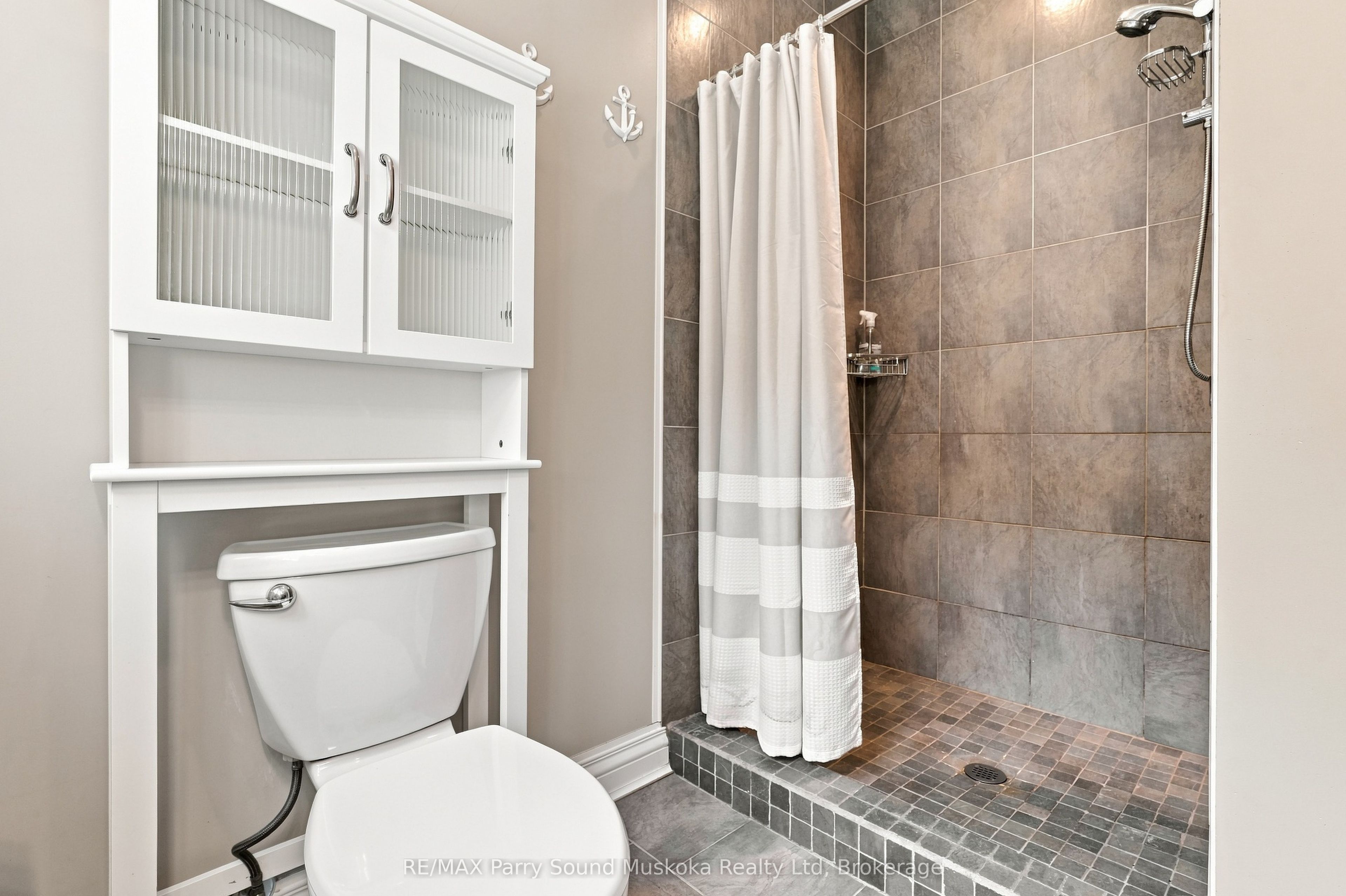 9 Desmasdons Road Property Photo 18