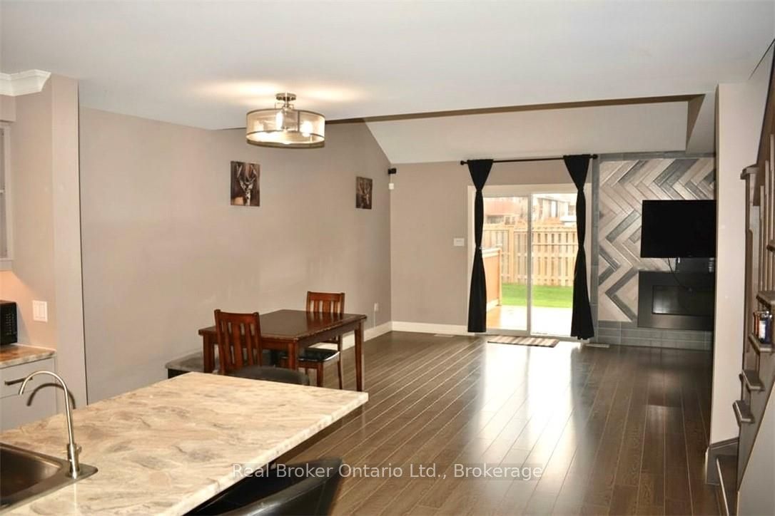 1 Chamberlain Avenue 9 Property Photo 4