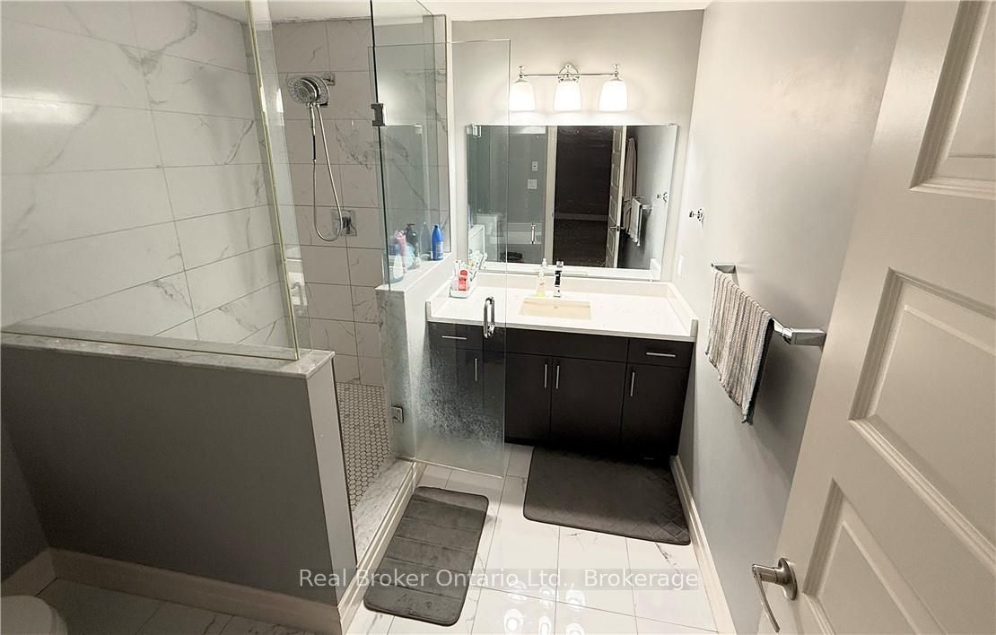1 Chamberlain Avenue 9 Property Photo 18