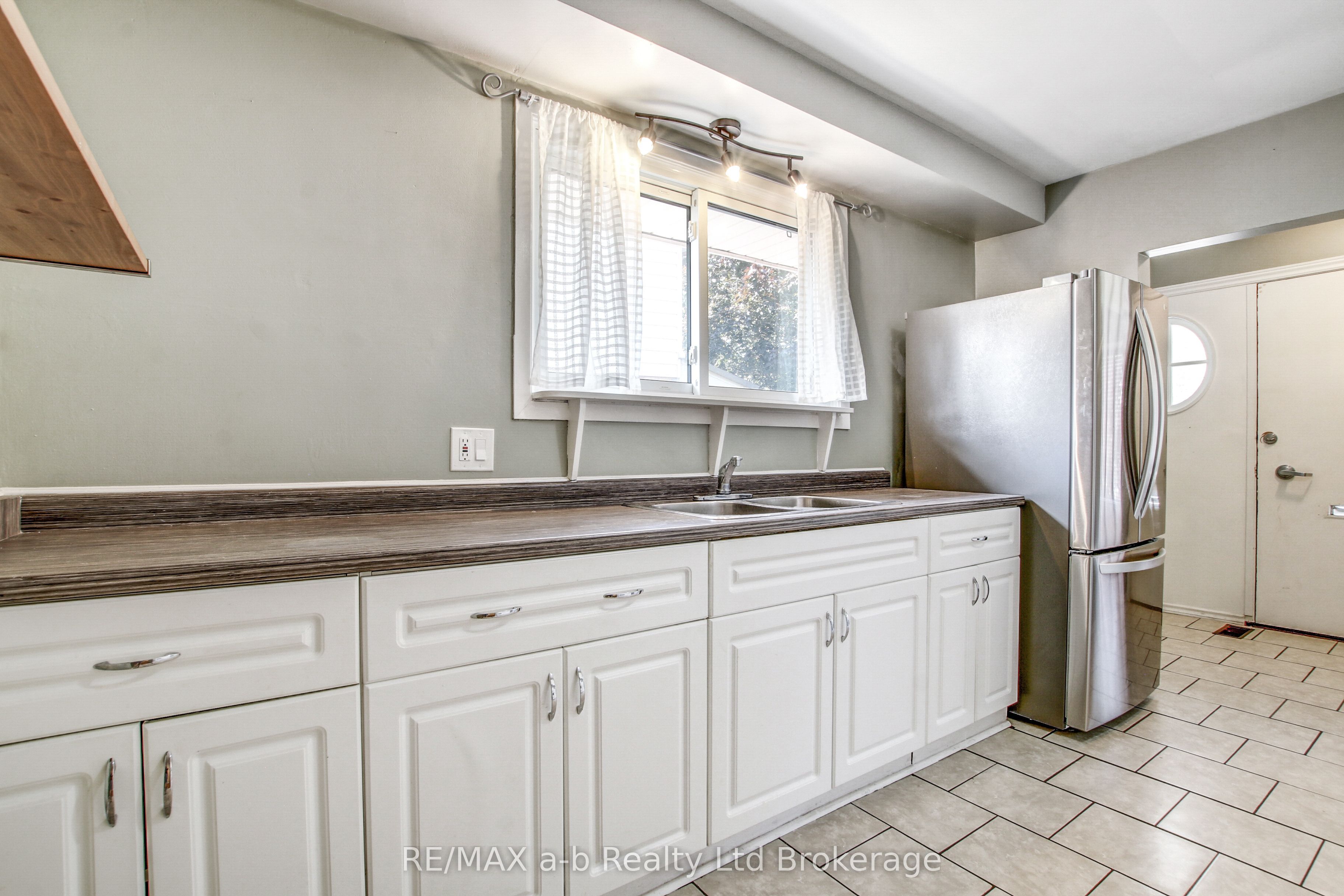 1292 Sorrel Road Property Photo 14