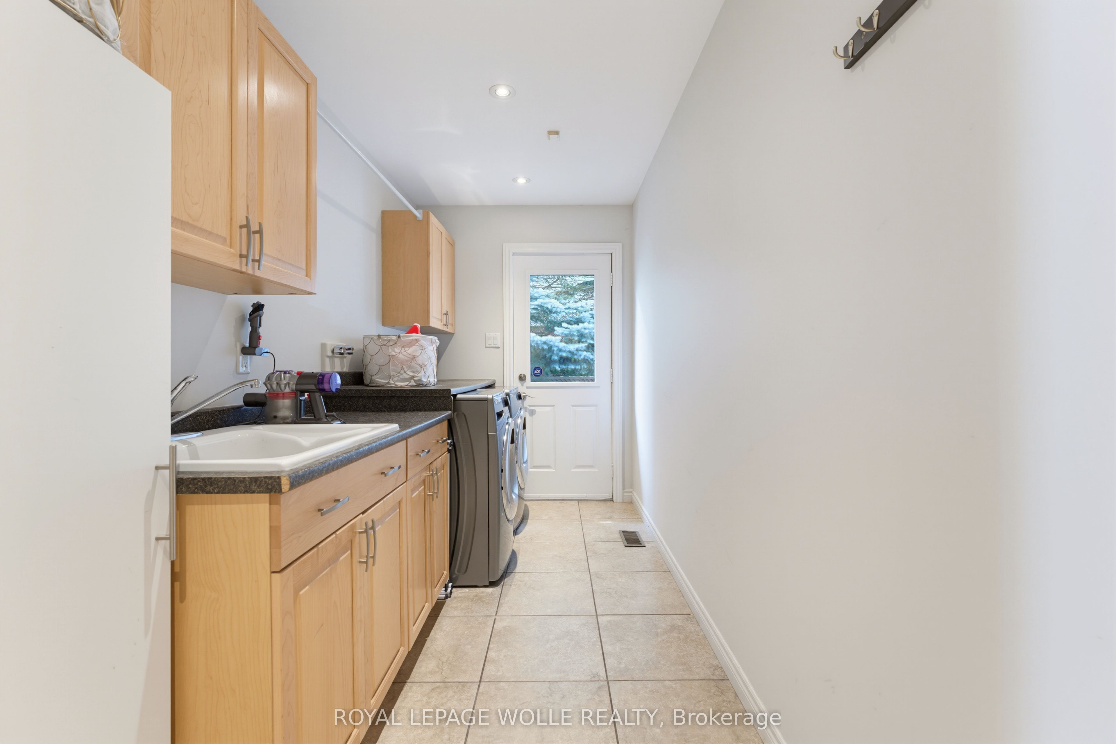 56 Windrush Trail Property Photo 26