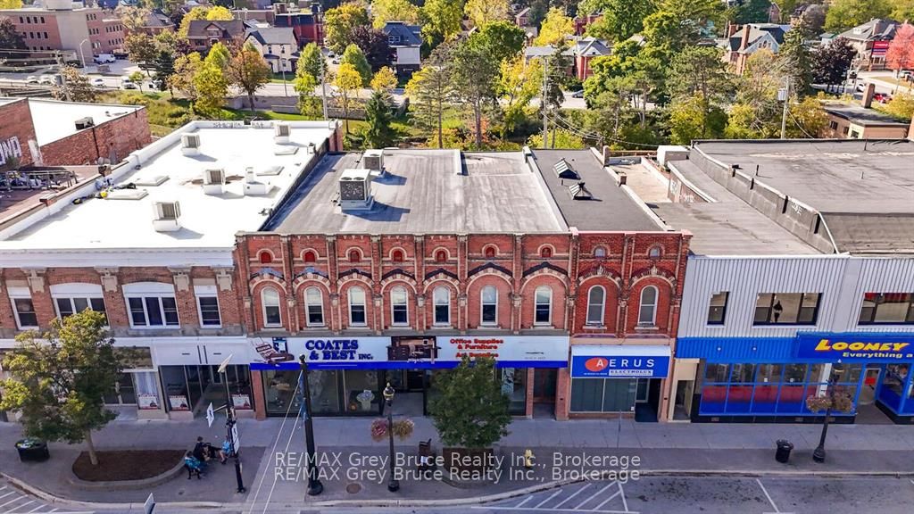 958 2nd Avenue E Property Photo 1