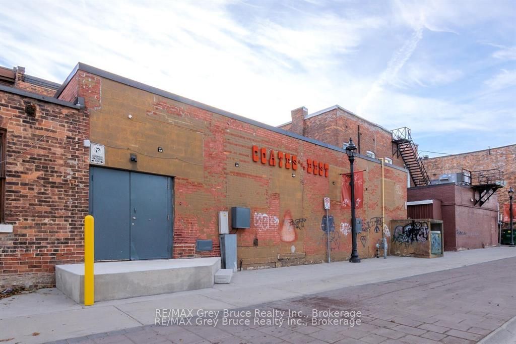 958 2nd Avenue E Property Photo 17
