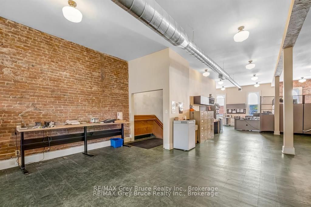 958 2nd Avenue E Property Photo 20