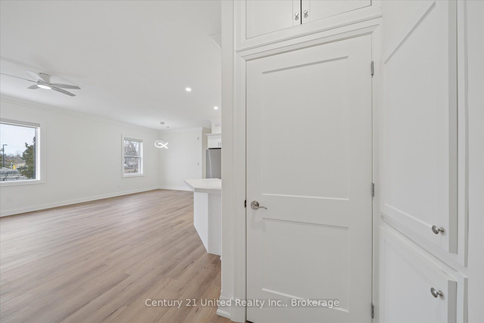 1027 Willcox Street 201 Property Photo 4