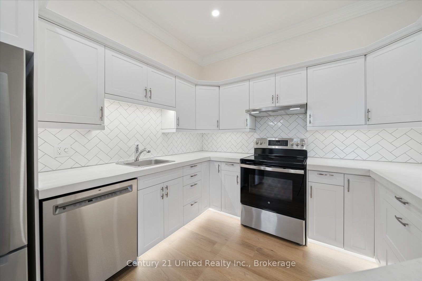 1027 Willcox Street 201 Property Photo 14