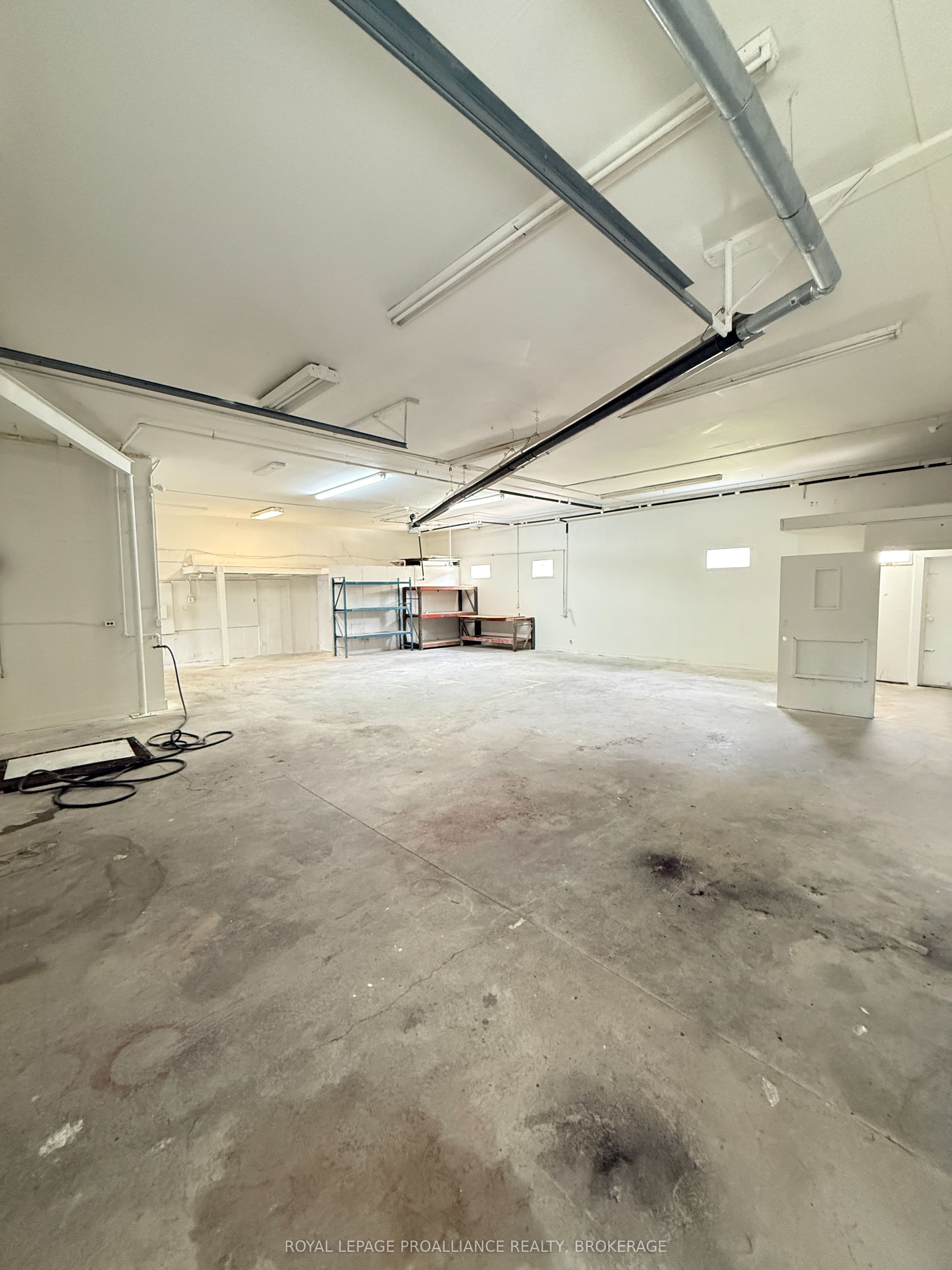 830 John Counter Boulevard Property Photo 14