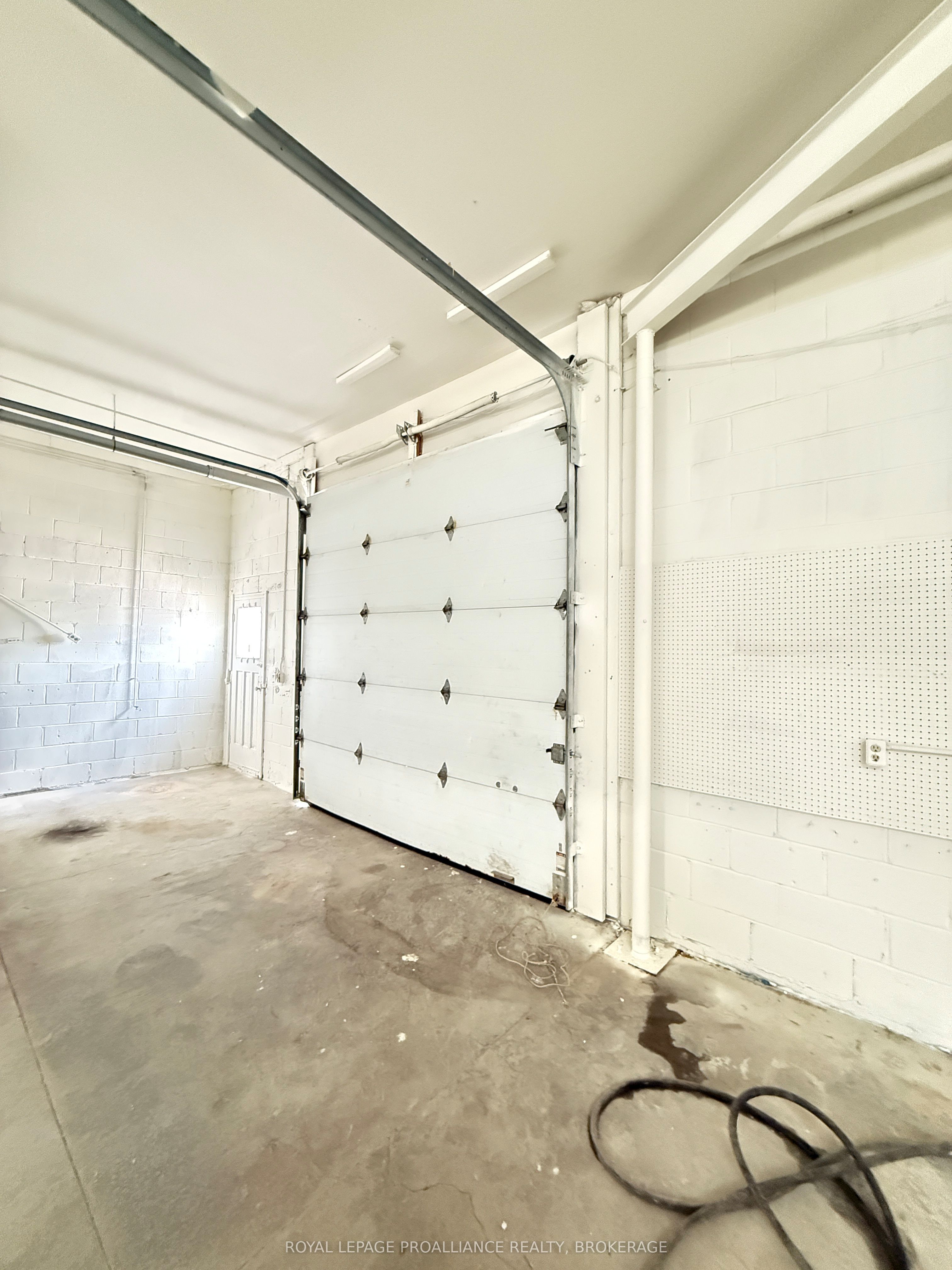 830 John Counter Boulevard Property Photo 15