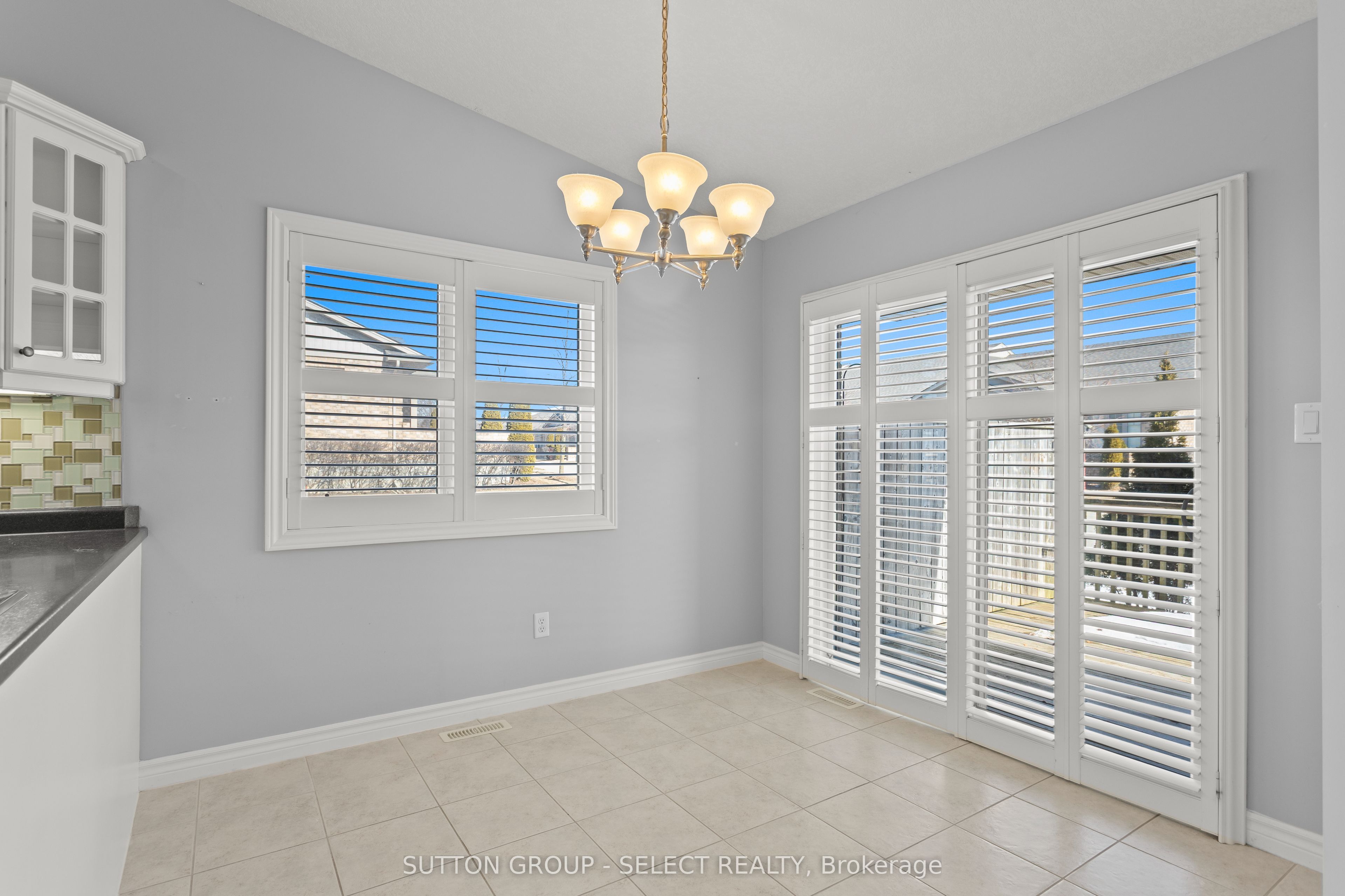 2094 Denview Avenue Property Photo 13
