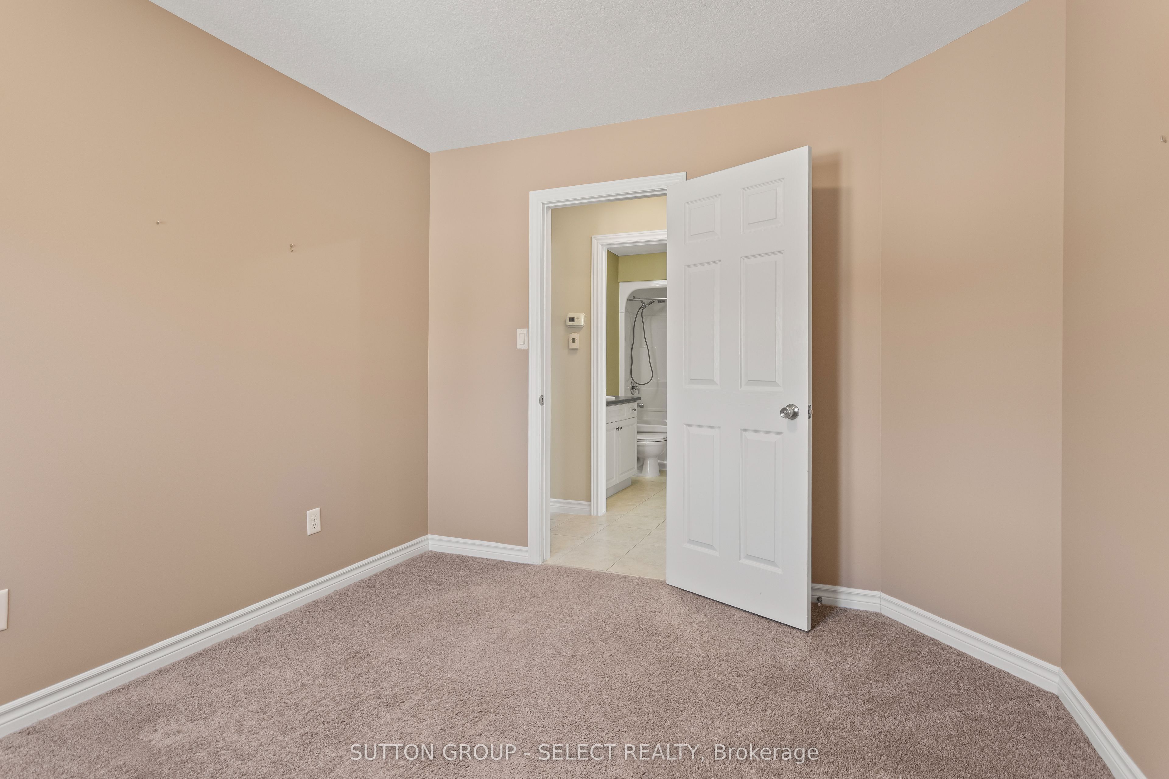 2094 Denview Avenue Property Photo 21