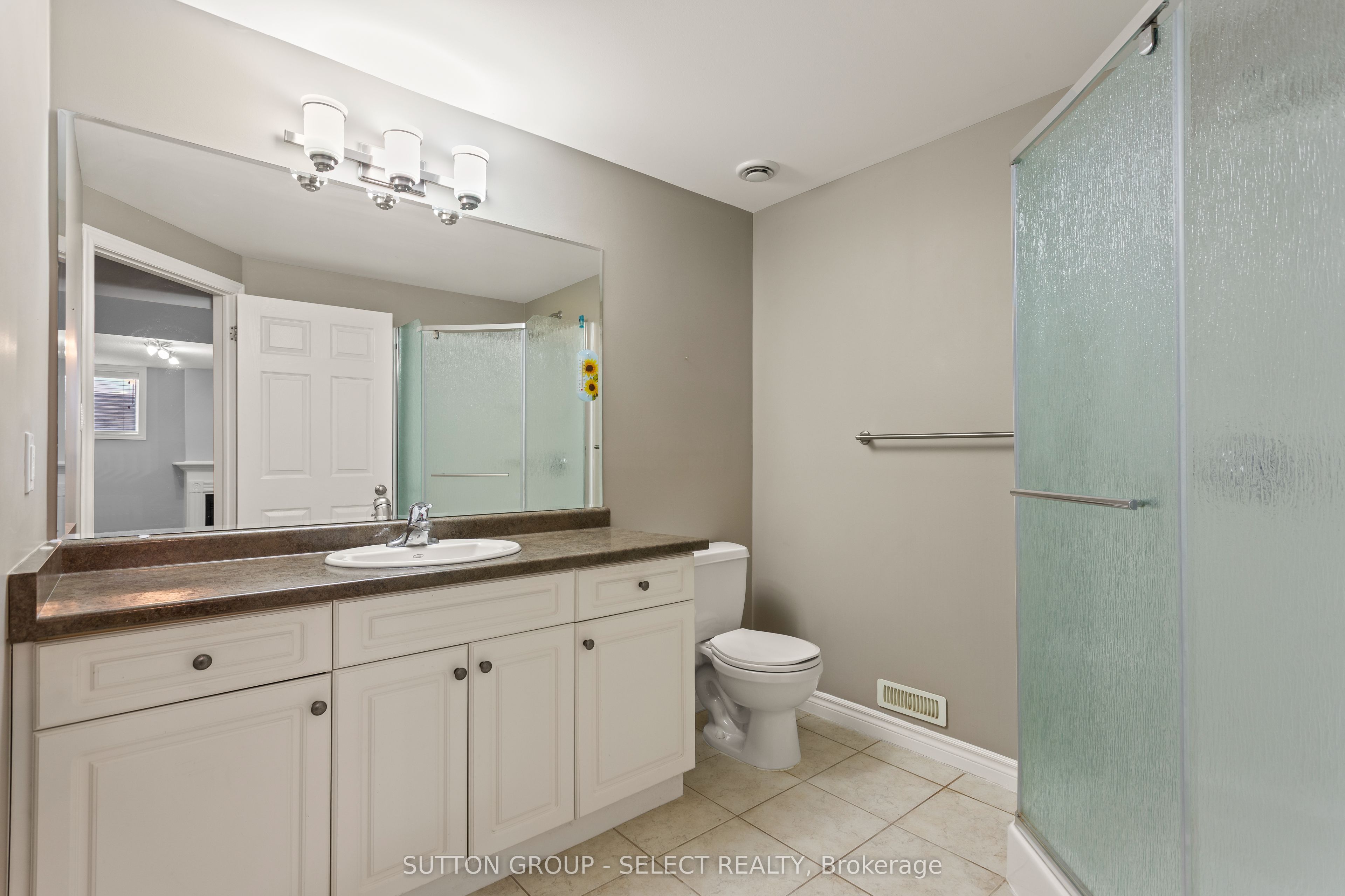 2094 Denview Avenue Property Photo 28
