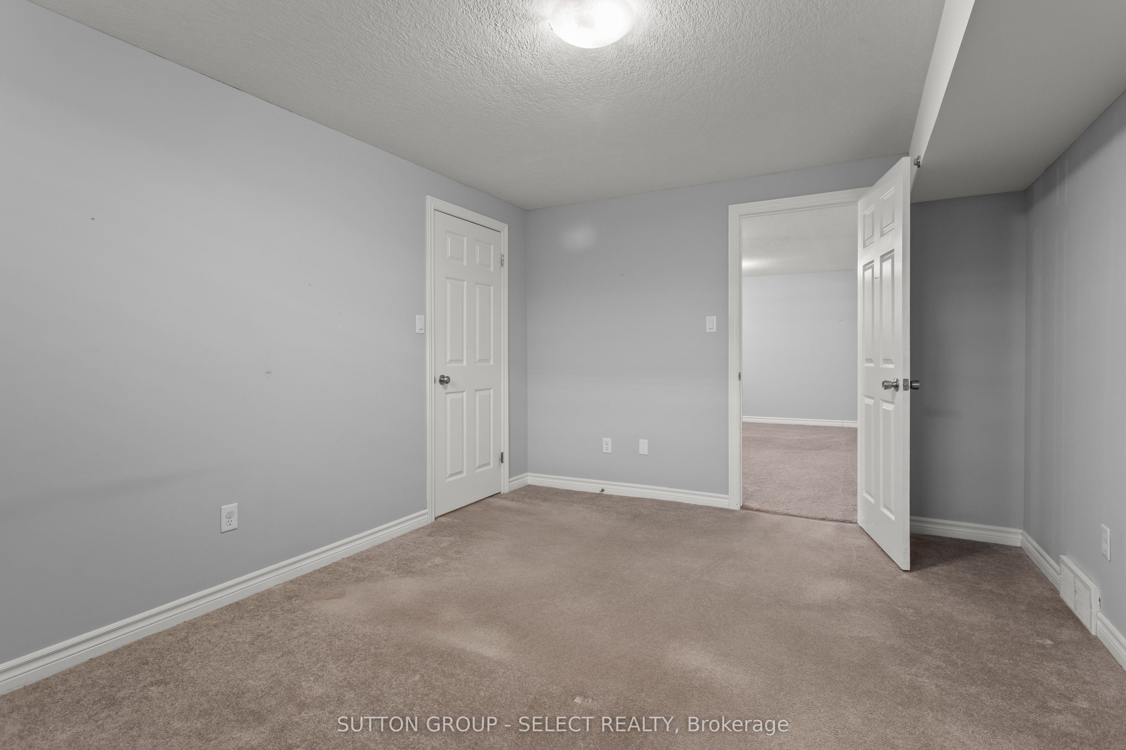 2094 Denview Avenue Property Photo 30
