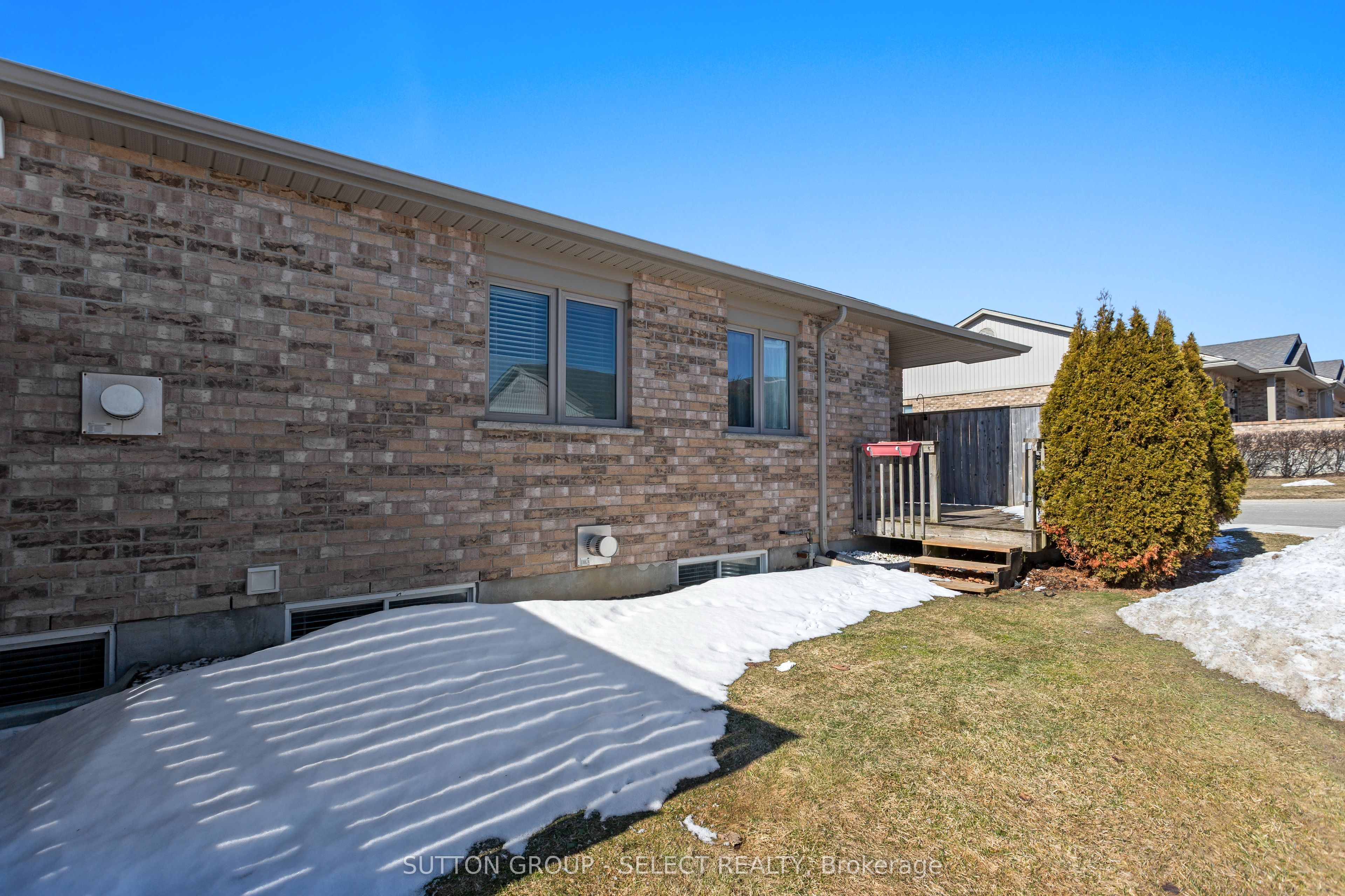 2094 Denview Avenue Property Photo 36