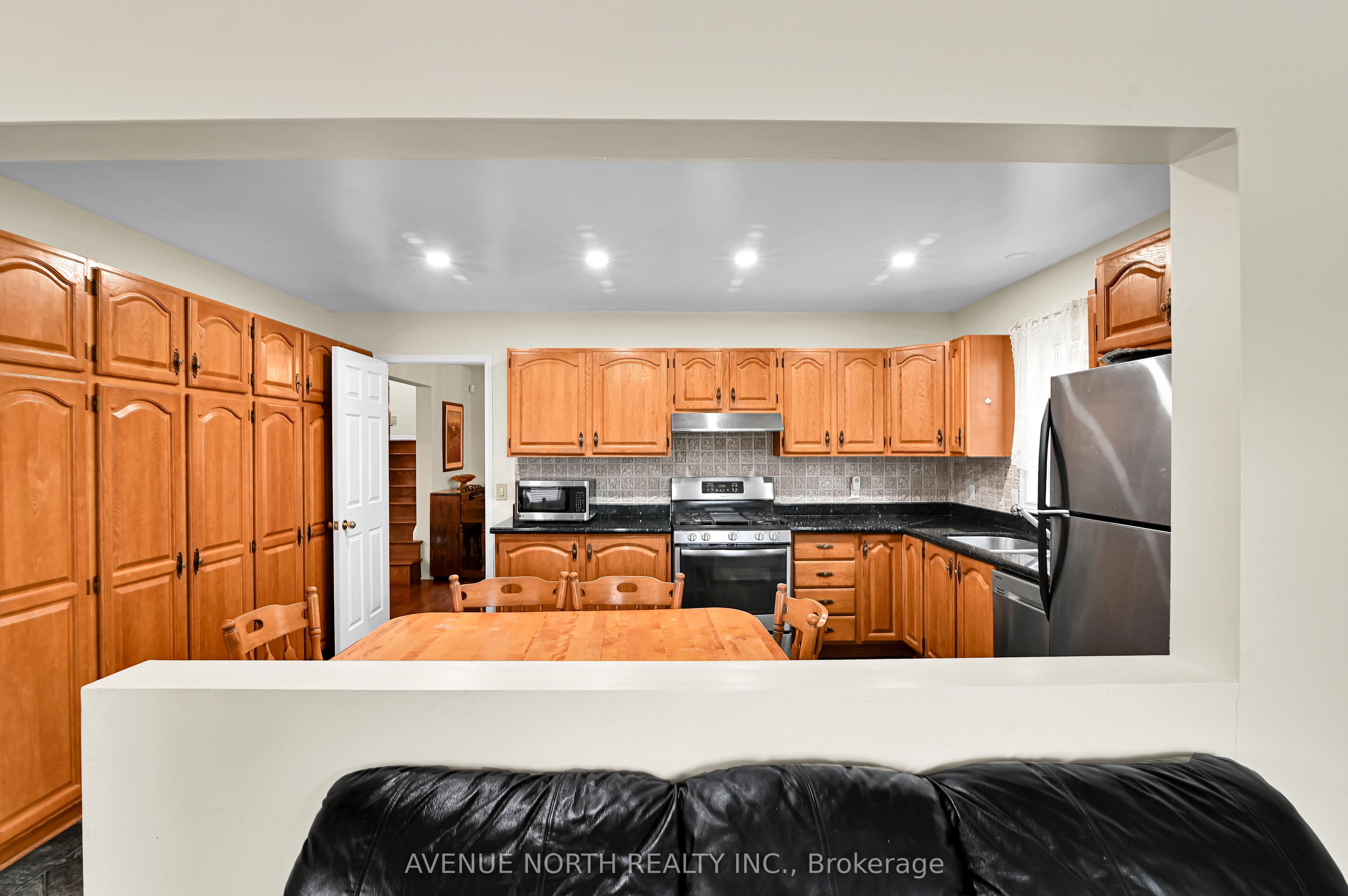 48 Hackett Street Property Photo 12