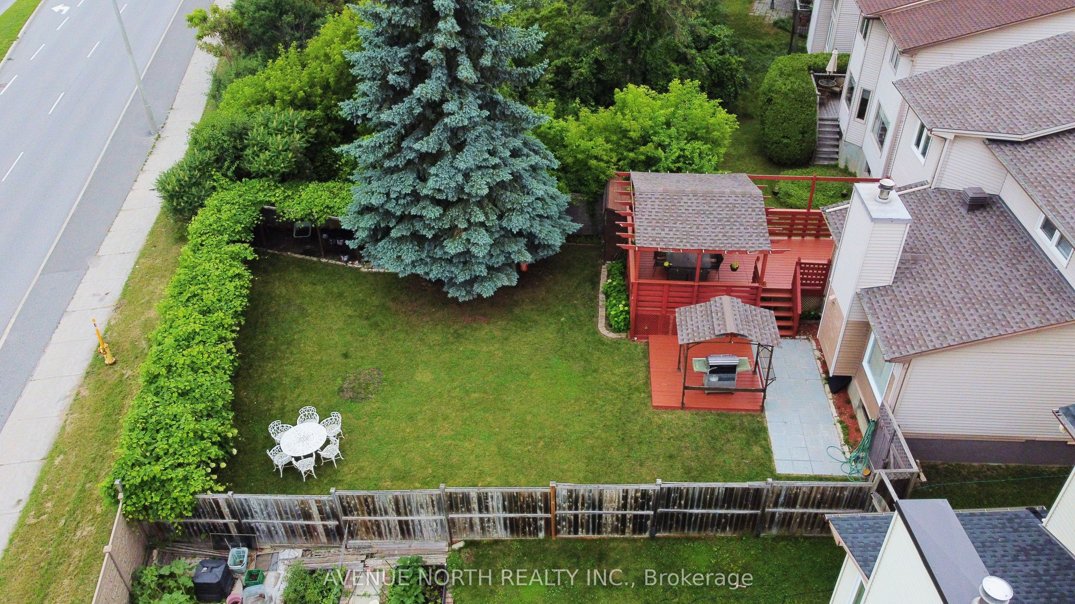 48 Hackett Street Property Photo 43