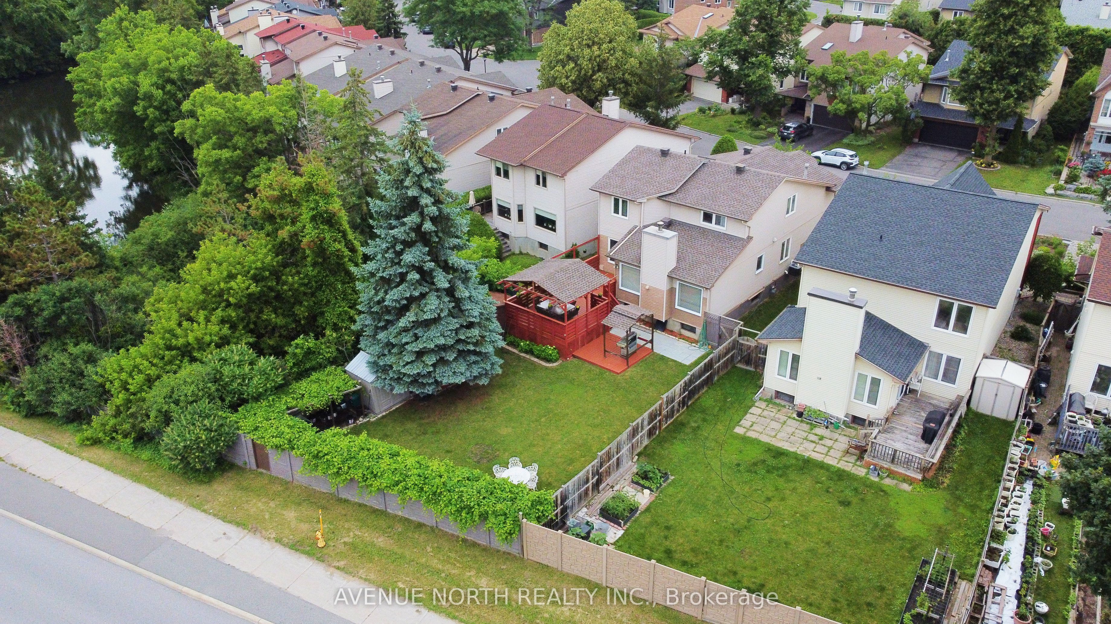 48 Hackett Street Property Photo 44
