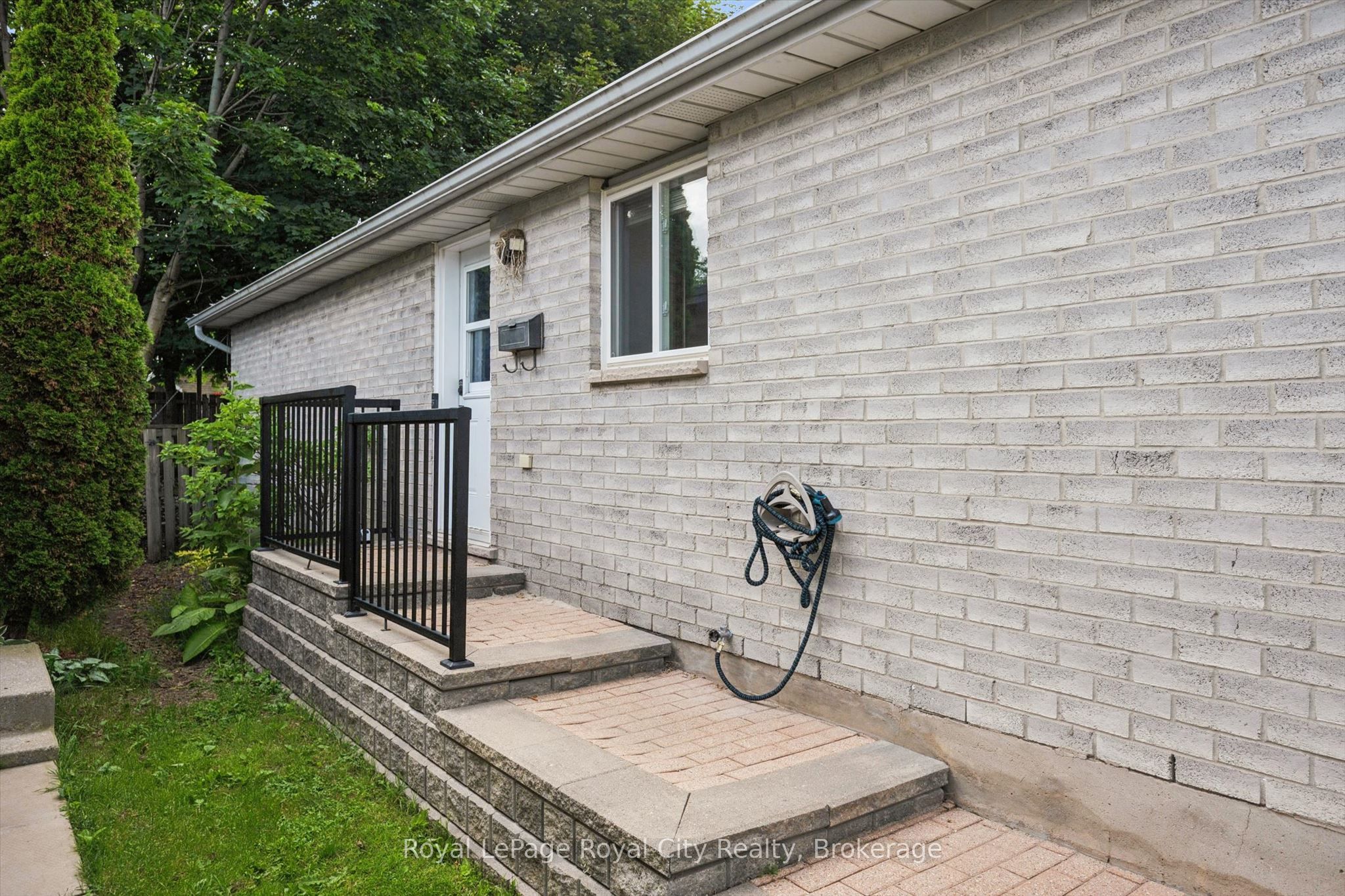 300 Auden Road Property Photo 2