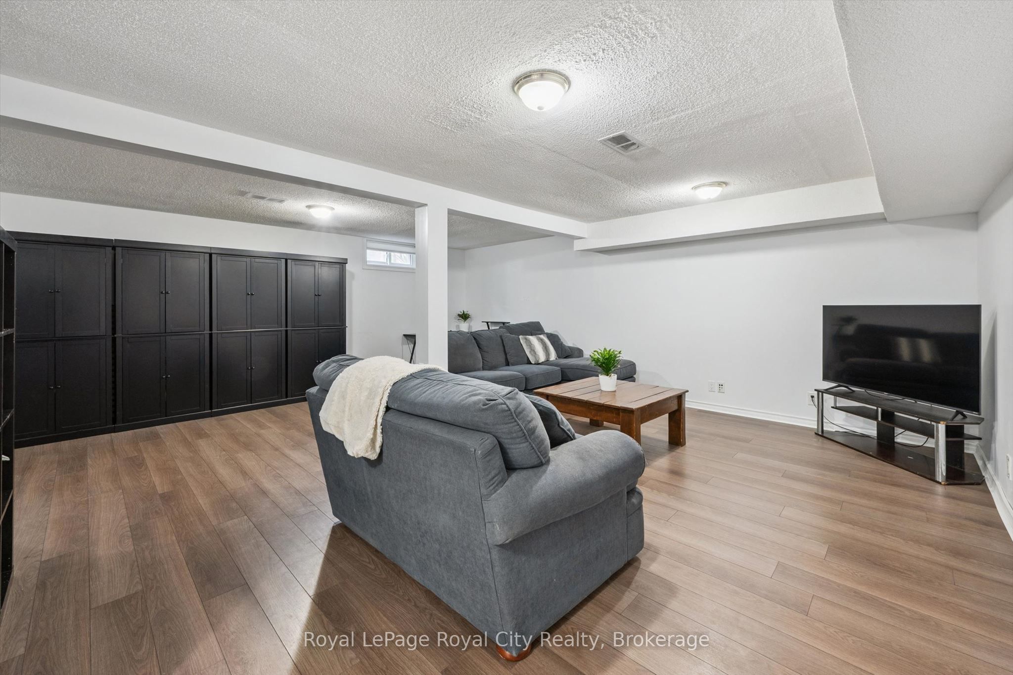 300 Auden Road Property Photo 16