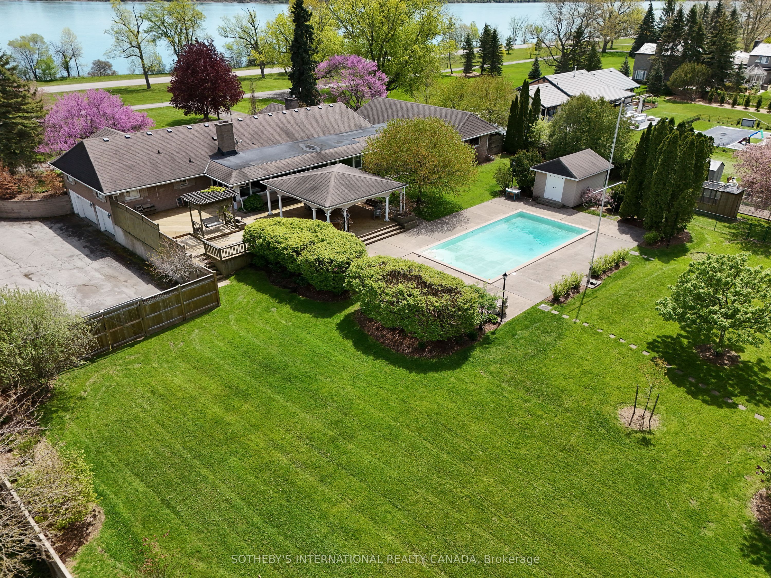 9317 Niagara River Parkway Property Photo 46