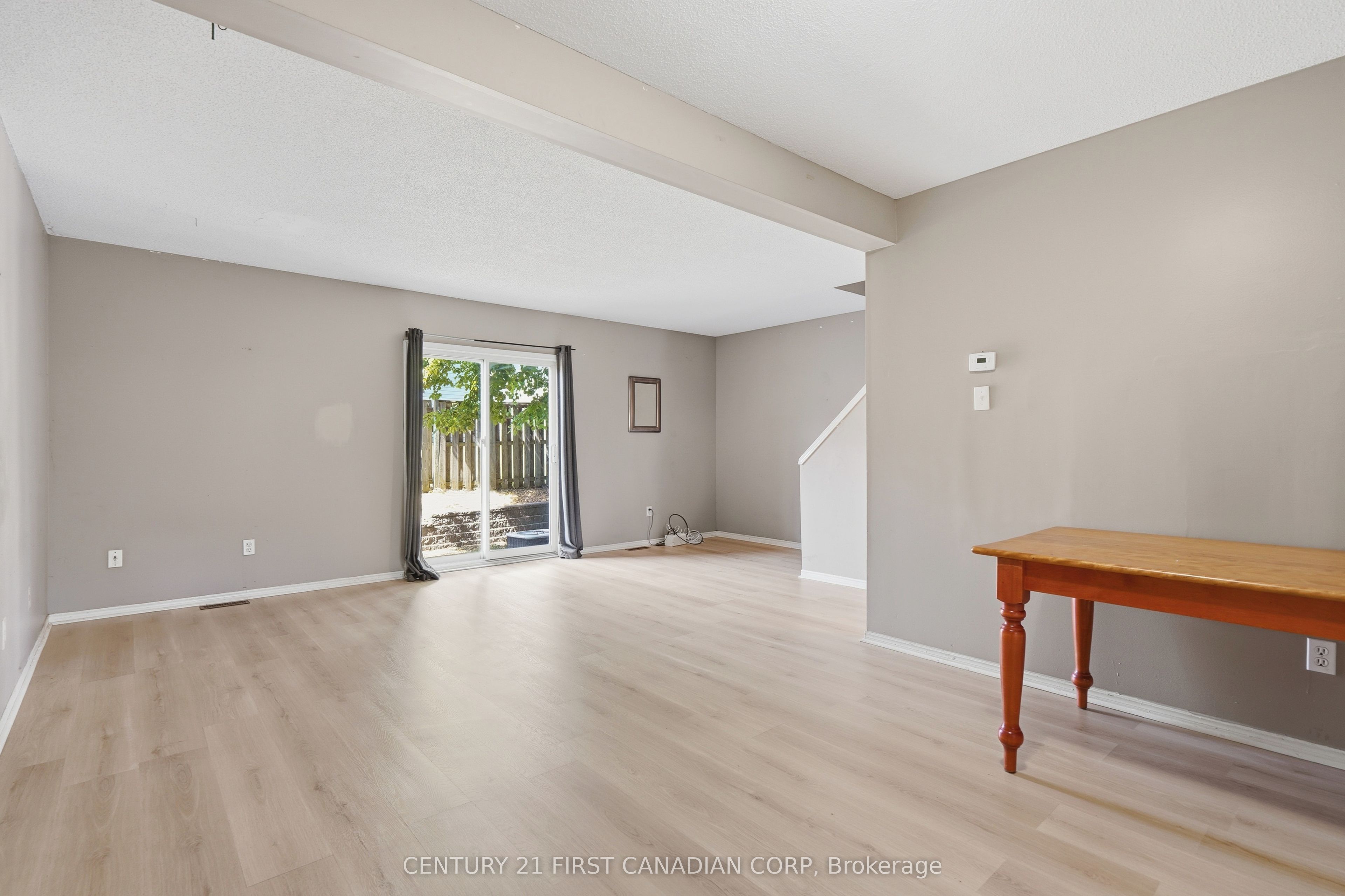 190 Fleming Drive 25 Property Photo 8