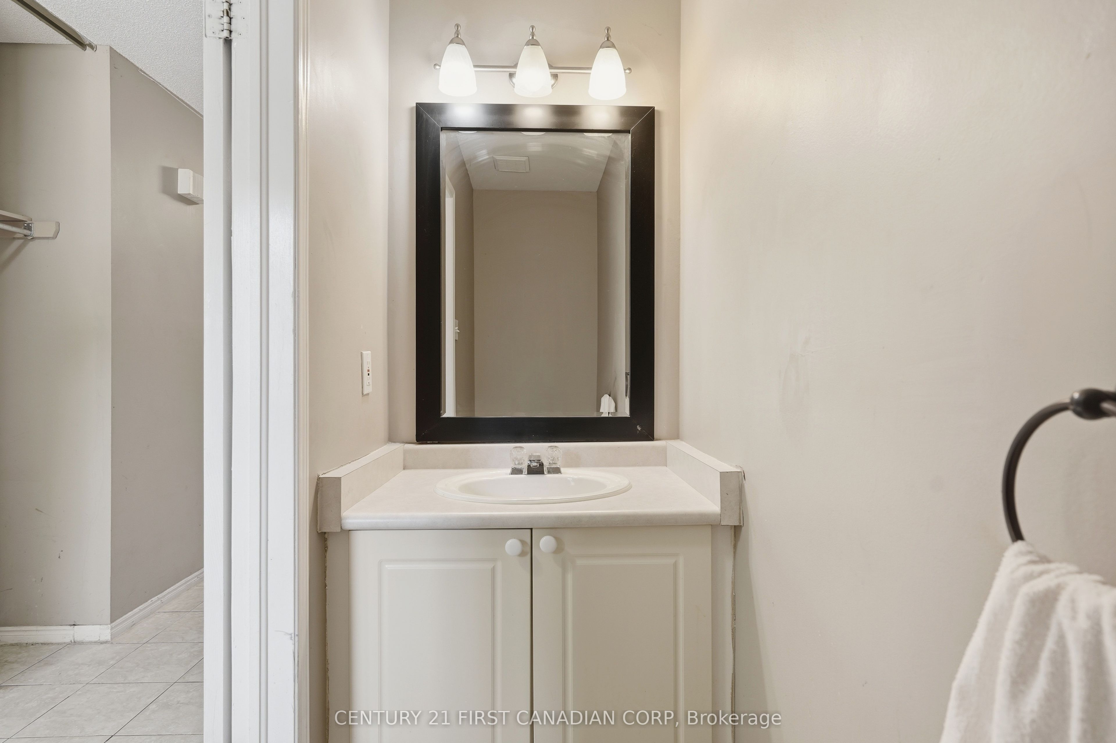 190 Fleming Drive 25 Property Photo 10