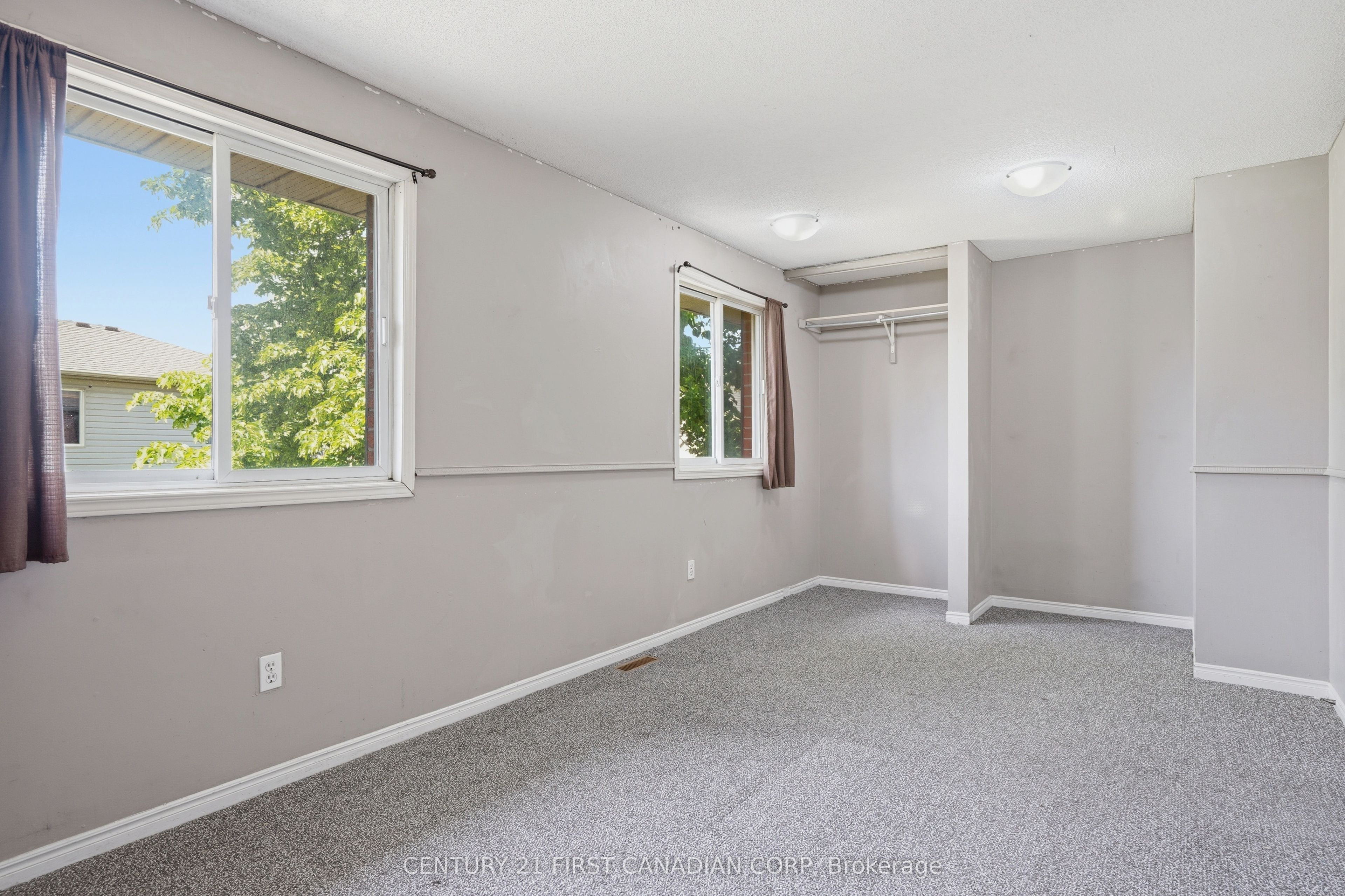 190 Fleming Drive 25 Property Photo 11