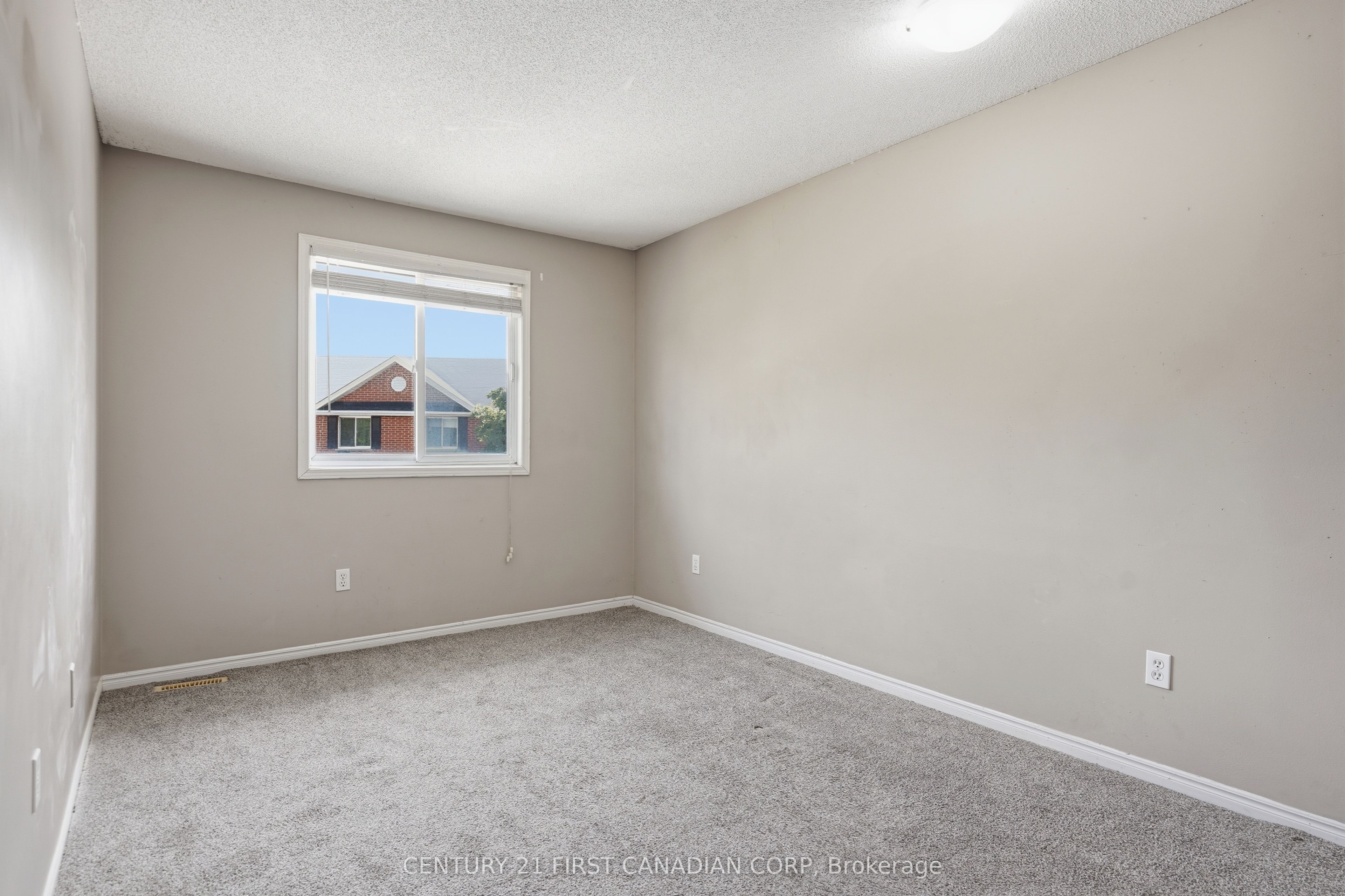 190 Fleming Drive 25 Property Photo 12
