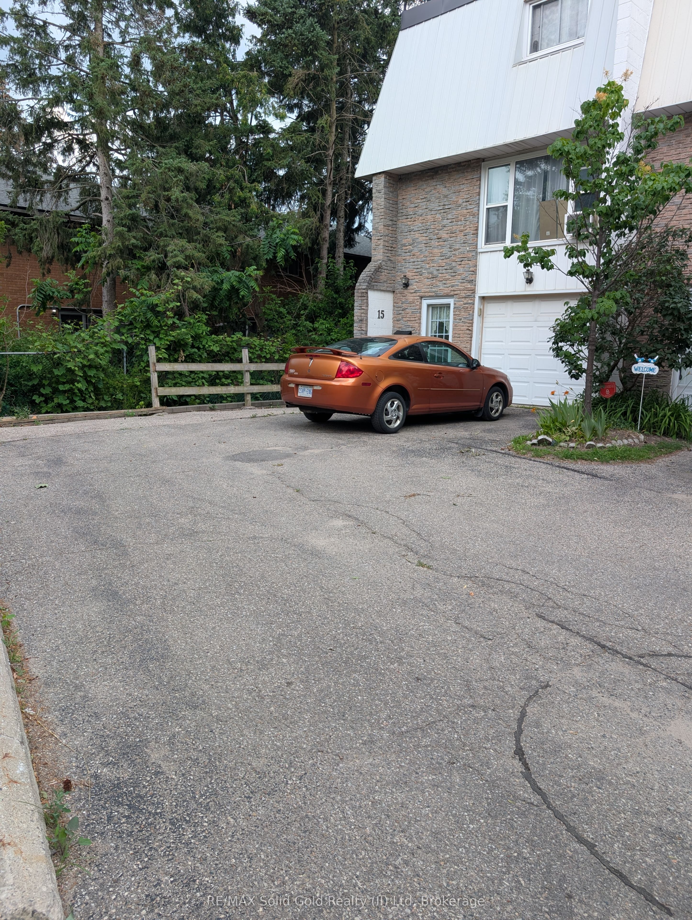 70 Morgan Avenue 15 Property Photo 3